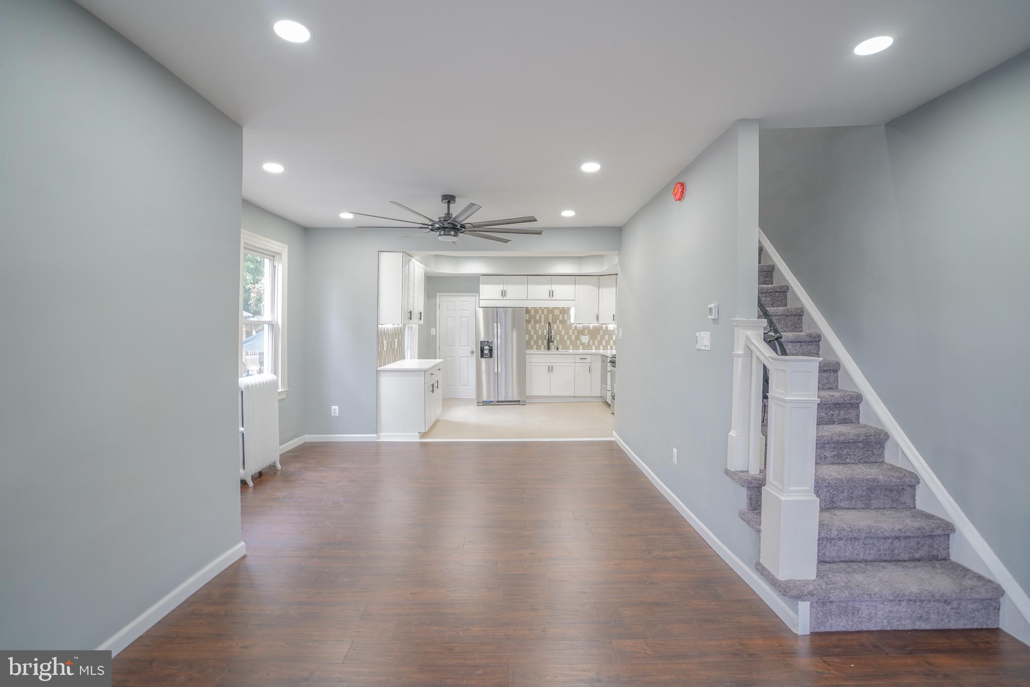 LAWNCREST - Residential