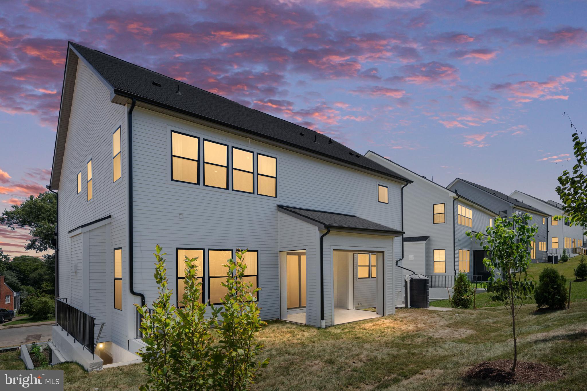 THE GROVE AT DOMINION HILLS - Residential