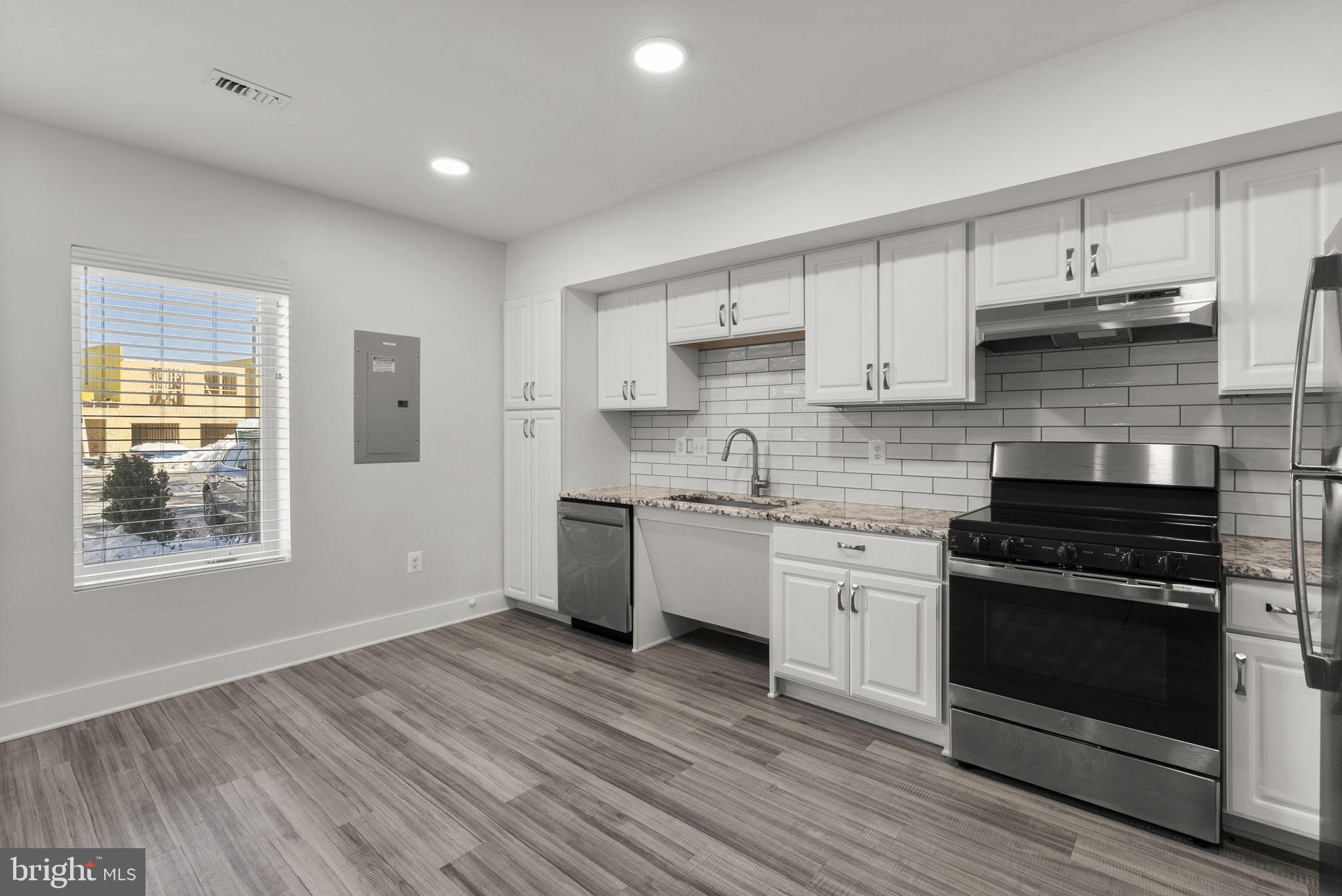 MONTGOMERY VILLAGE - Residential