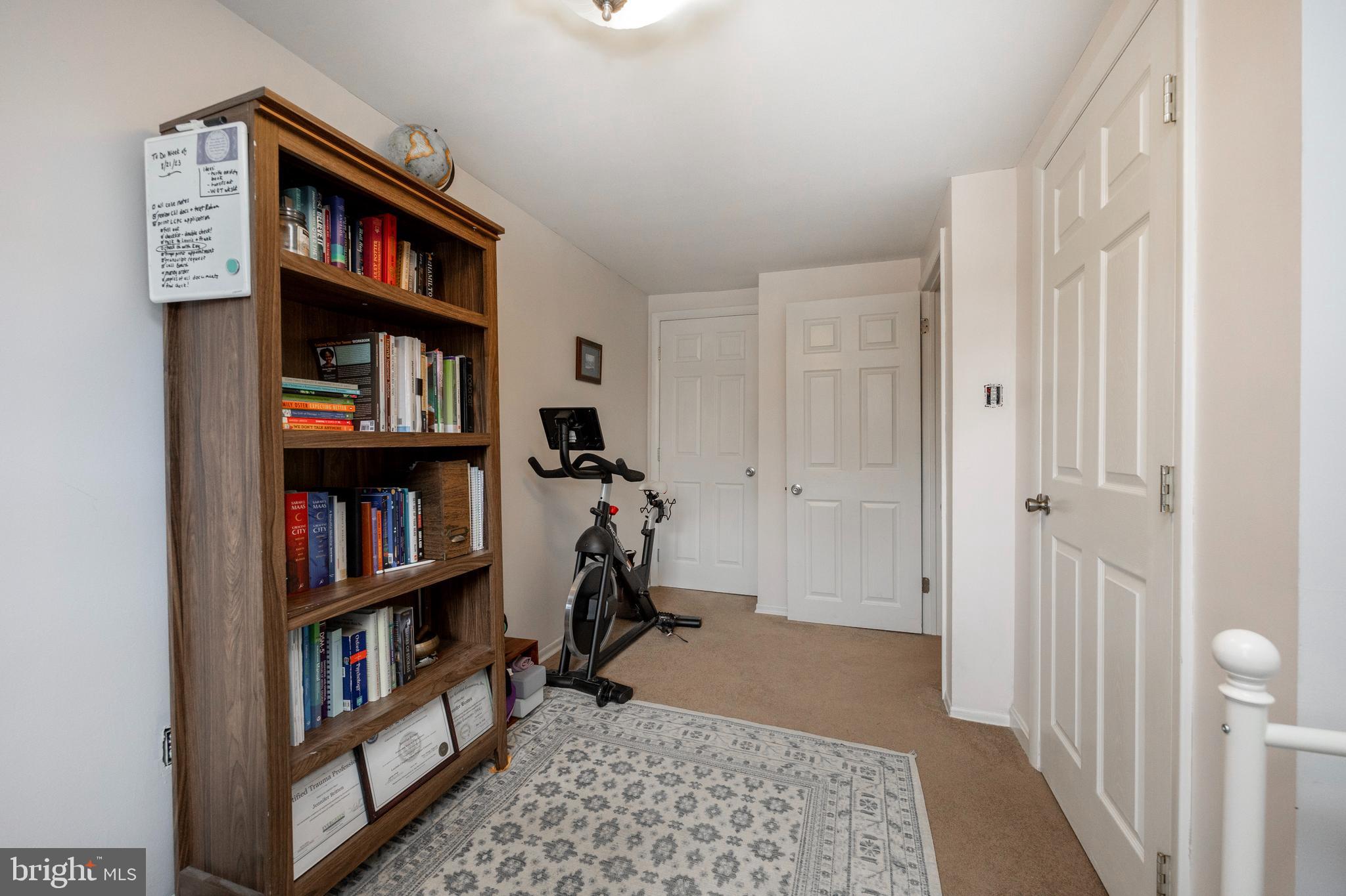 COLONIAL MEWS - Residential