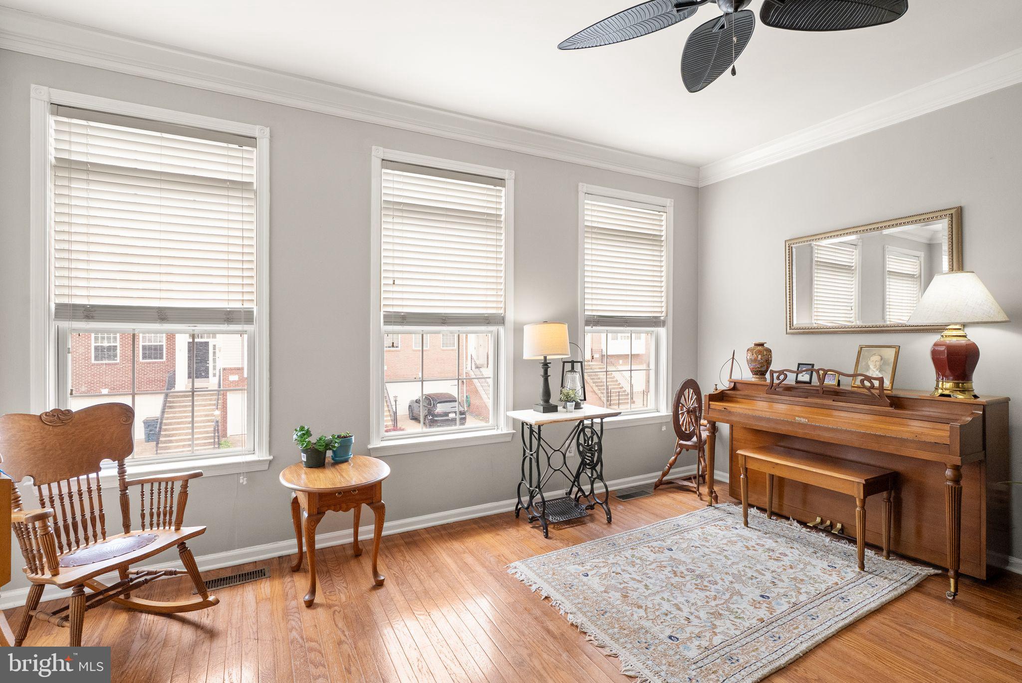ASHBURN VILLAGE - Residential