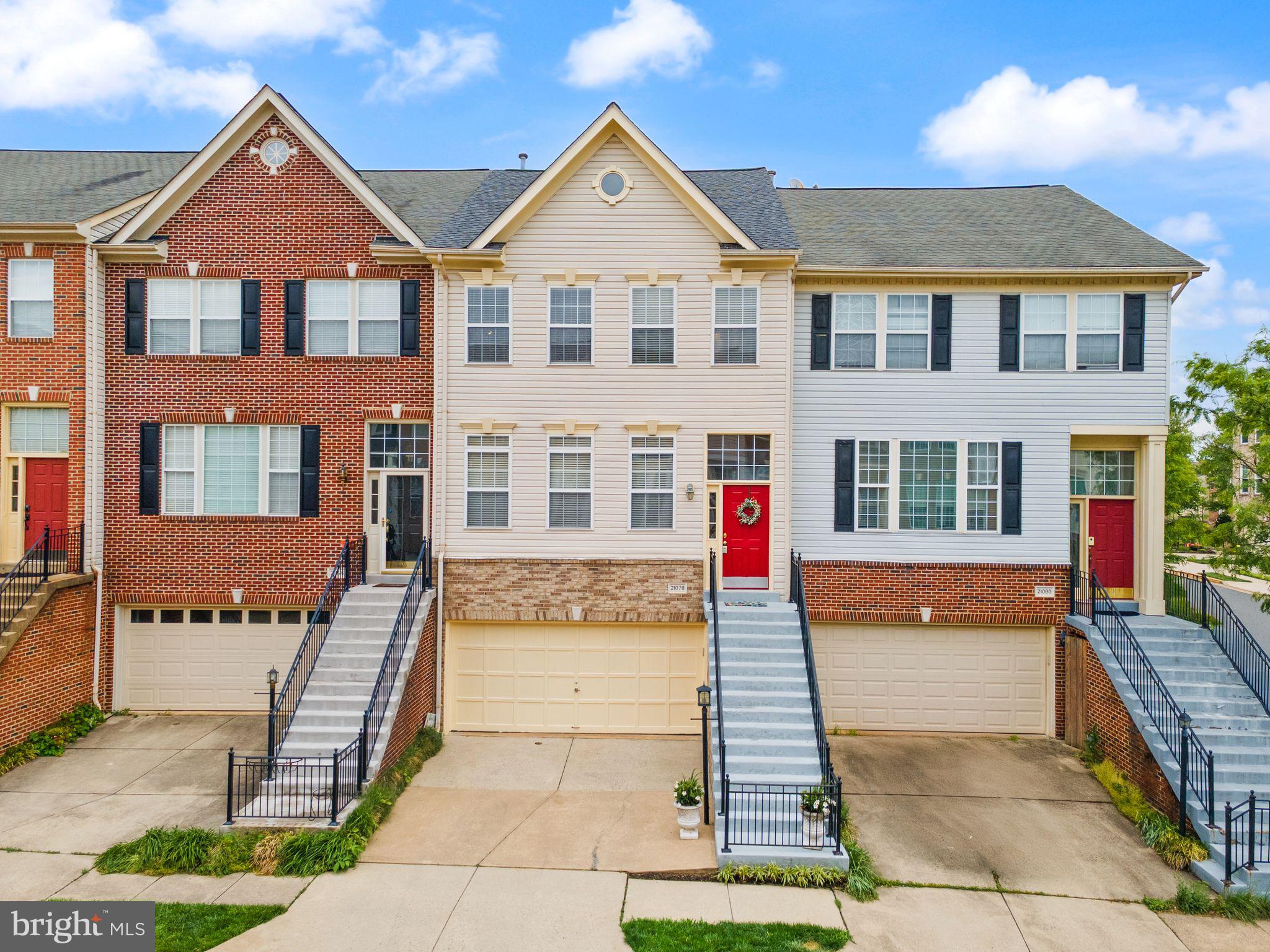 ASHBURN VILLAGE - Residential