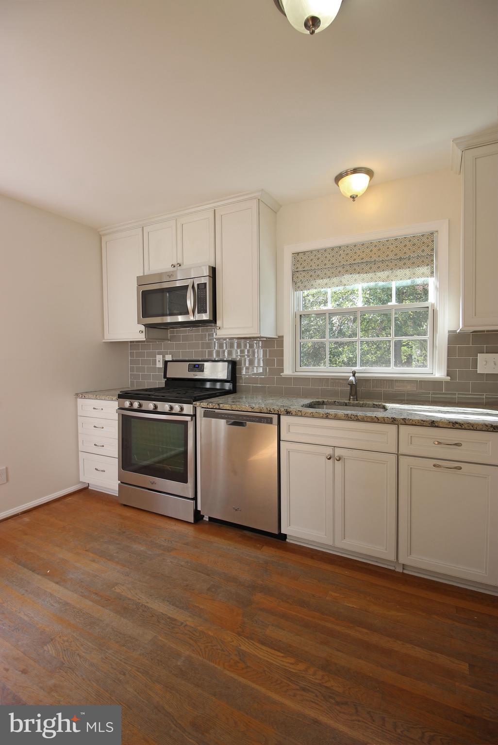 HOLLIN GLEN - Residential Lease