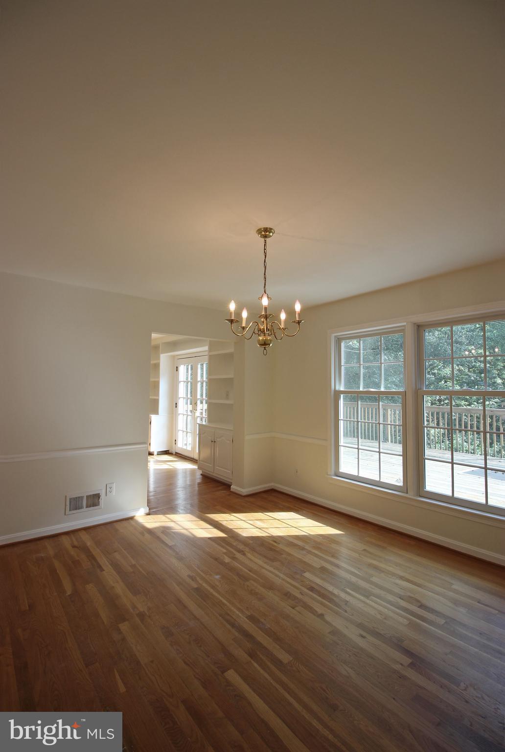 HOLLIN GLEN - Residential Lease