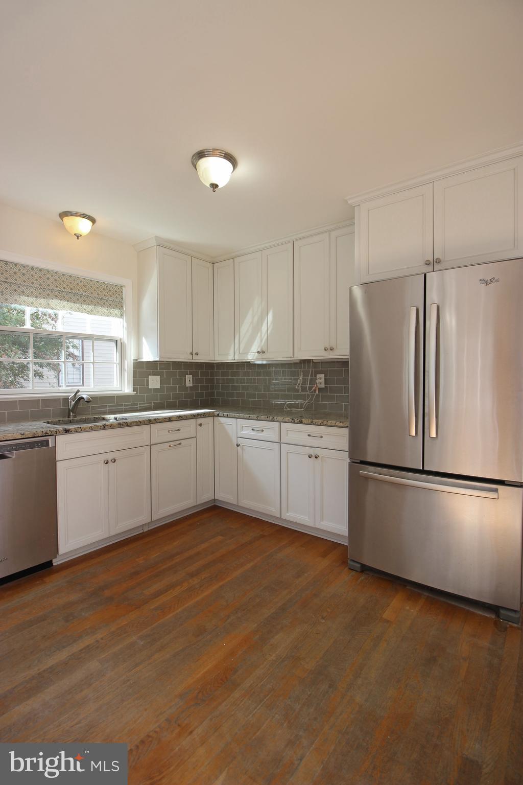HOLLIN GLEN - Residential Lease