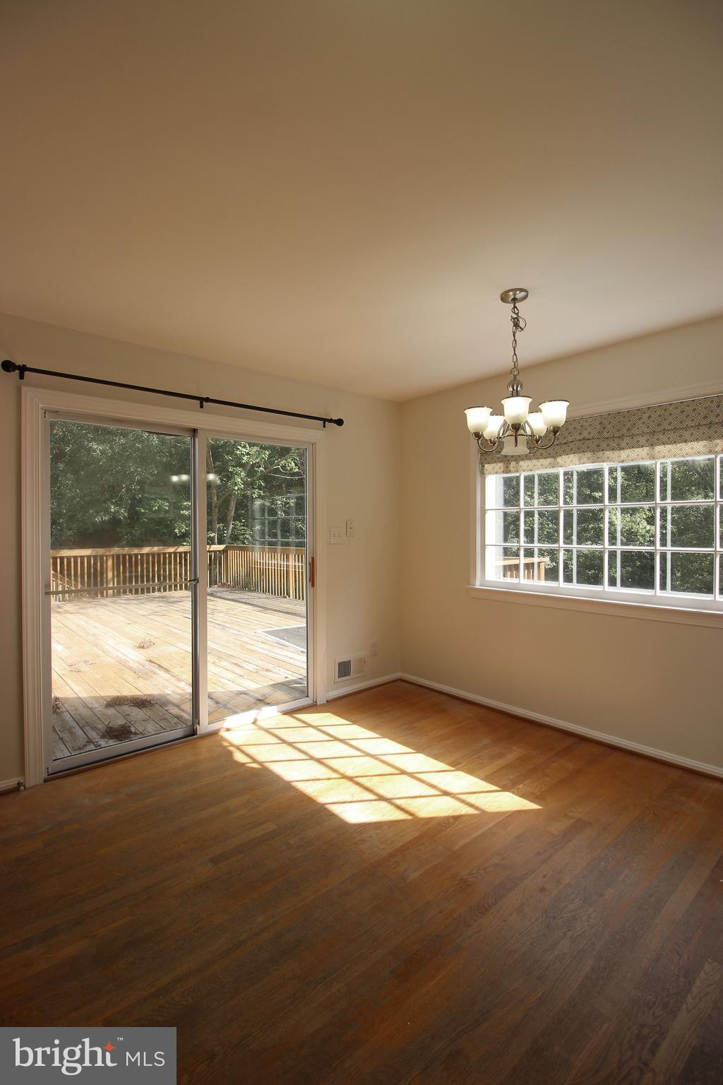 HOLLIN GLEN - Residential Lease