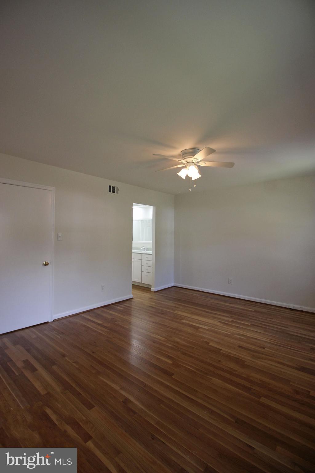 HOLLIN GLEN - Residential Lease