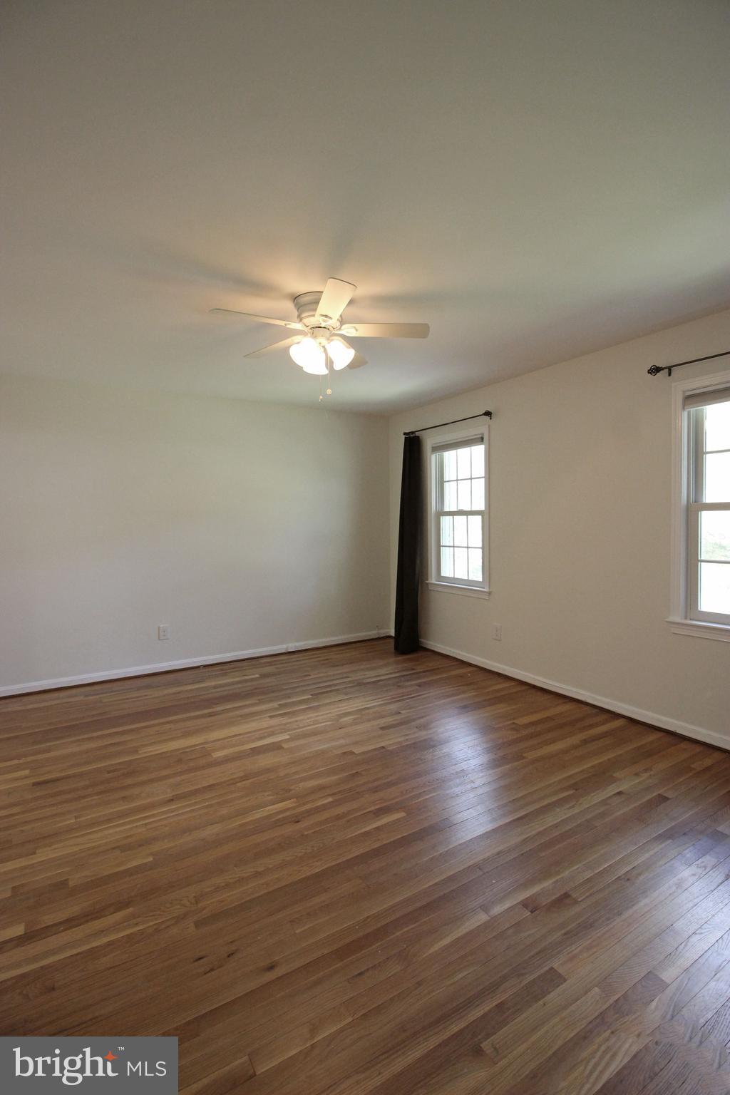 HOLLIN GLEN - Residential Lease