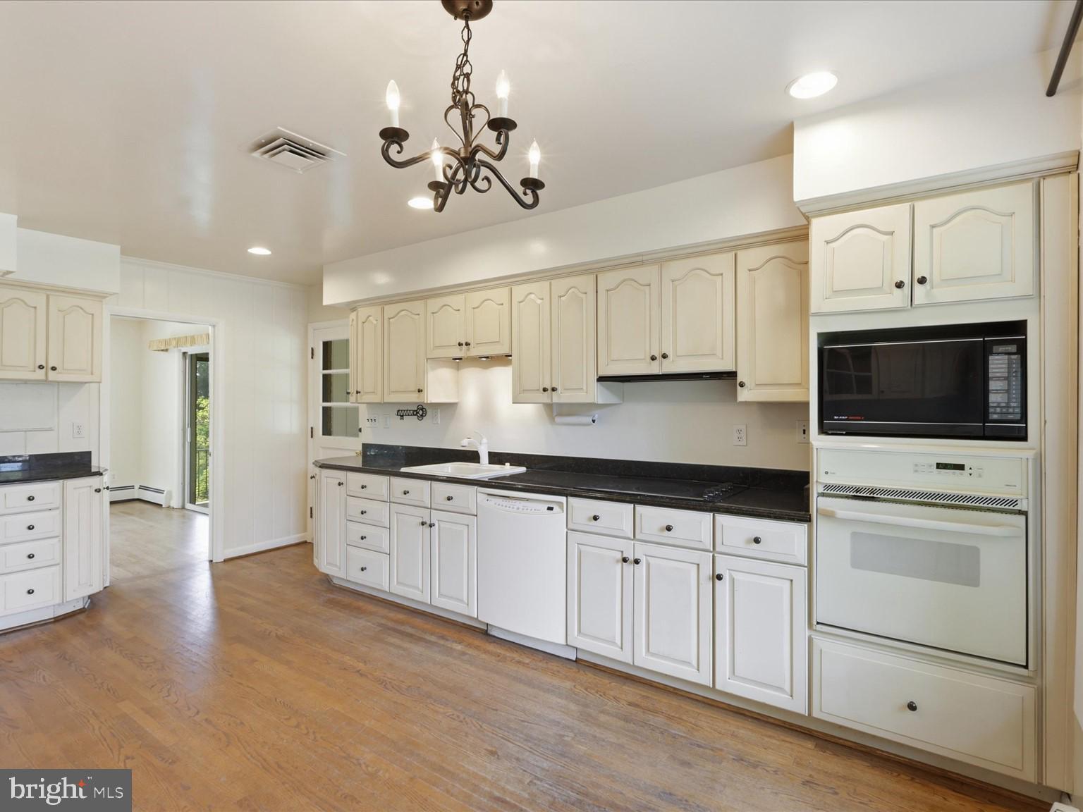 WALTERS WOODS - Residential