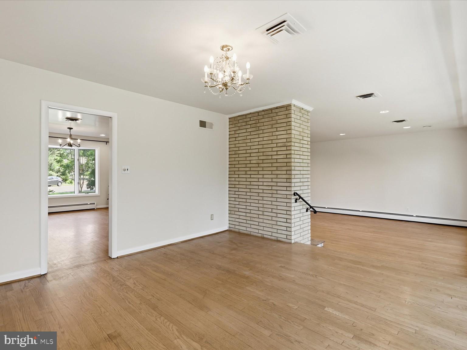 WALTERS WOODS - Residential