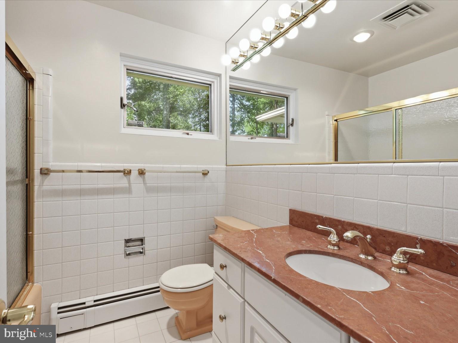 WALTERS WOODS - Residential