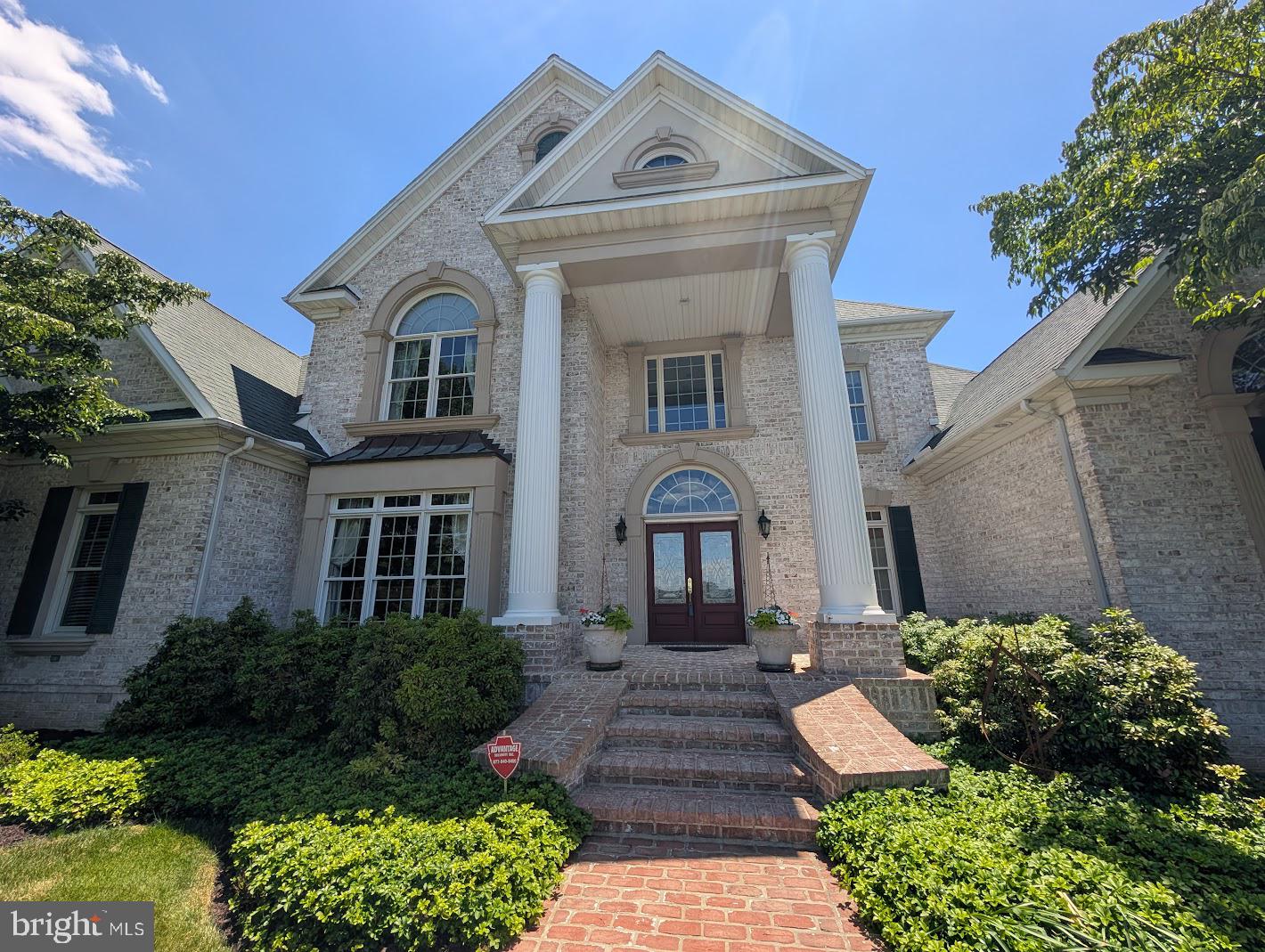 RICH VALLEY MANOR - Residential