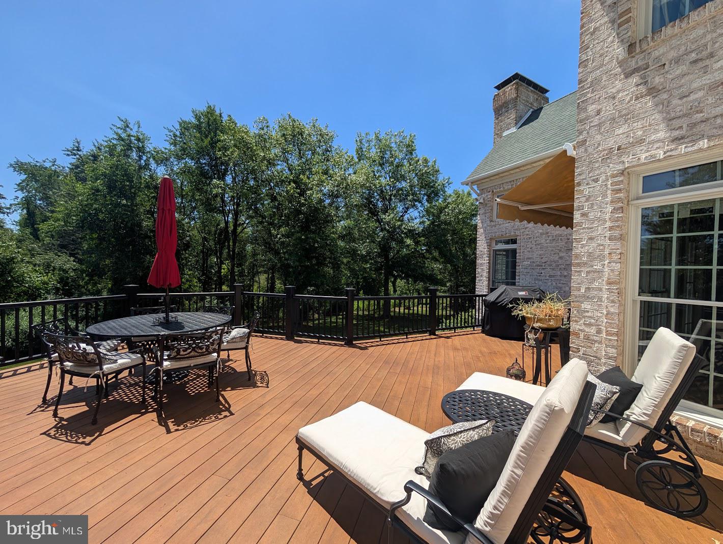 RICH VALLEY MANOR - Residential