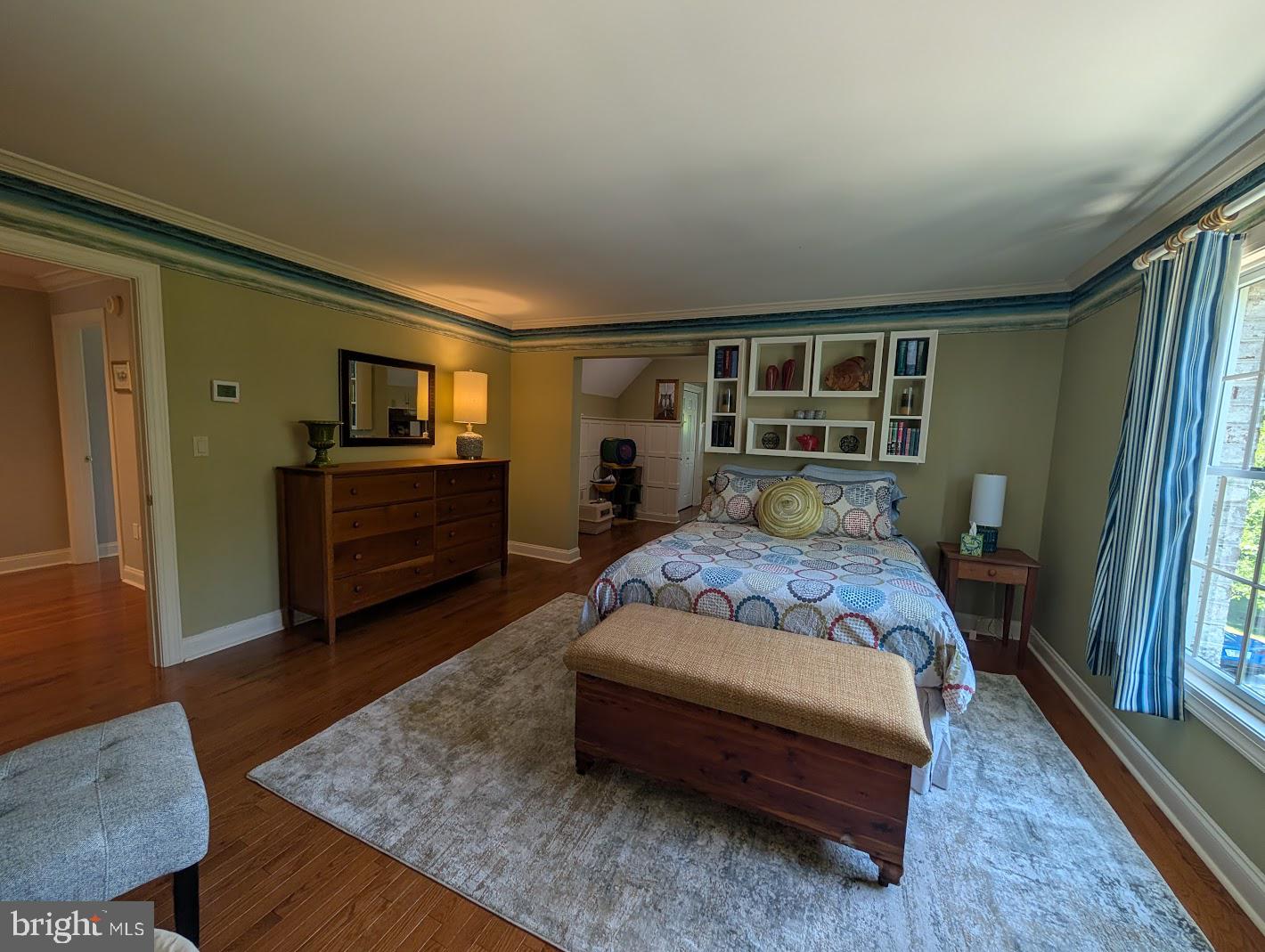 RICH VALLEY MANOR - Residential