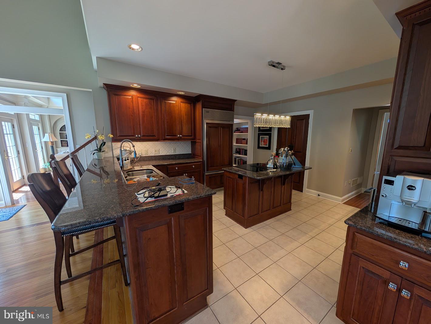 RICH VALLEY MANOR - Residential