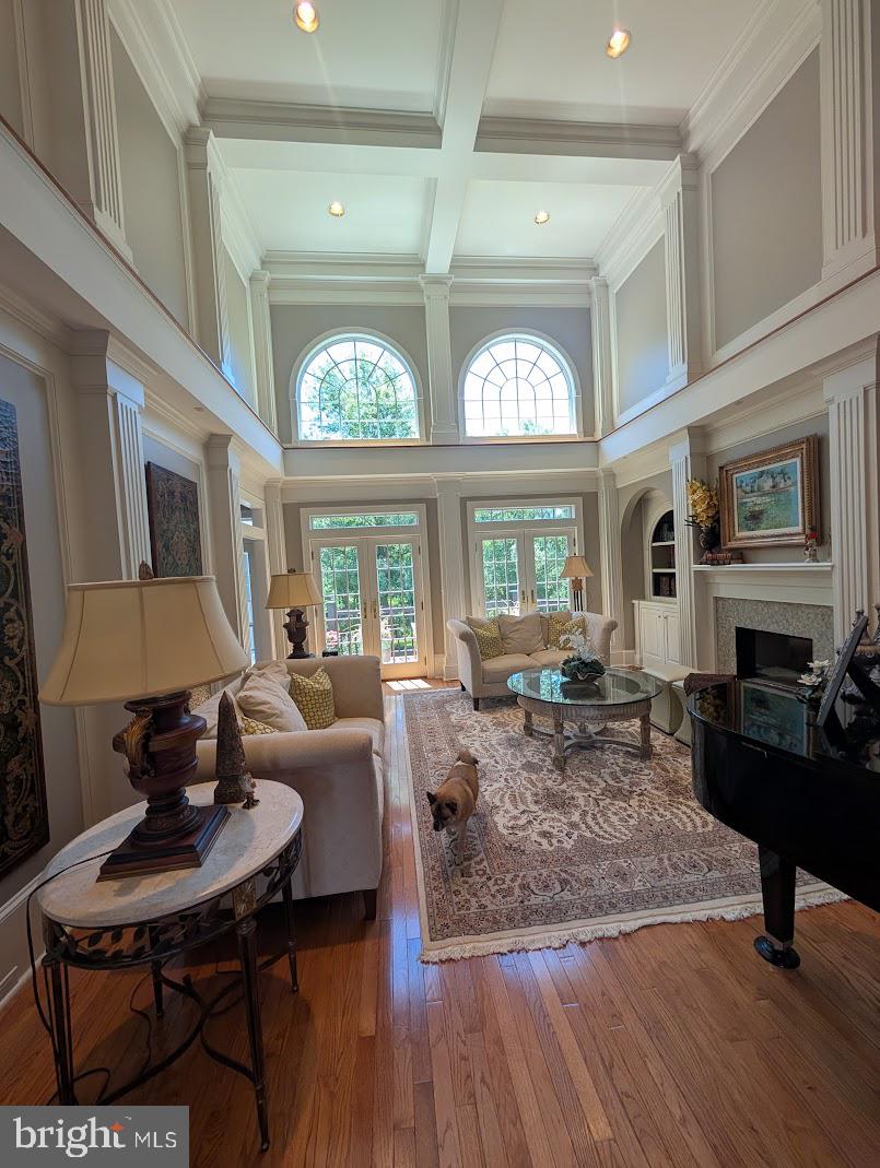 RICH VALLEY MANOR - Residential