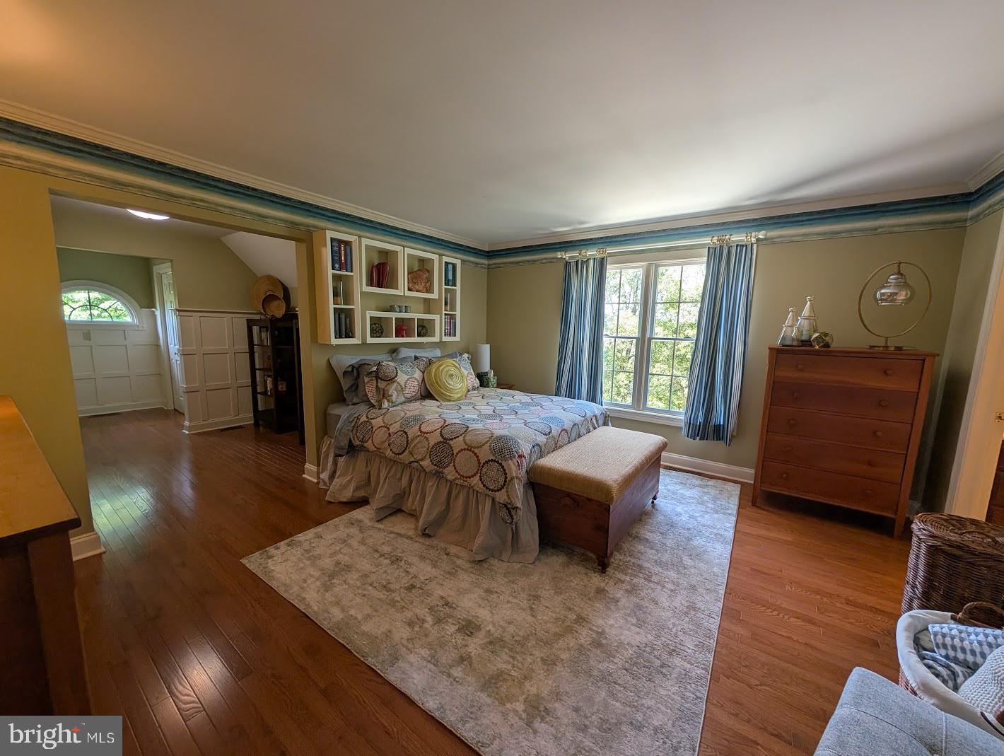 RICH VALLEY MANOR - Residential