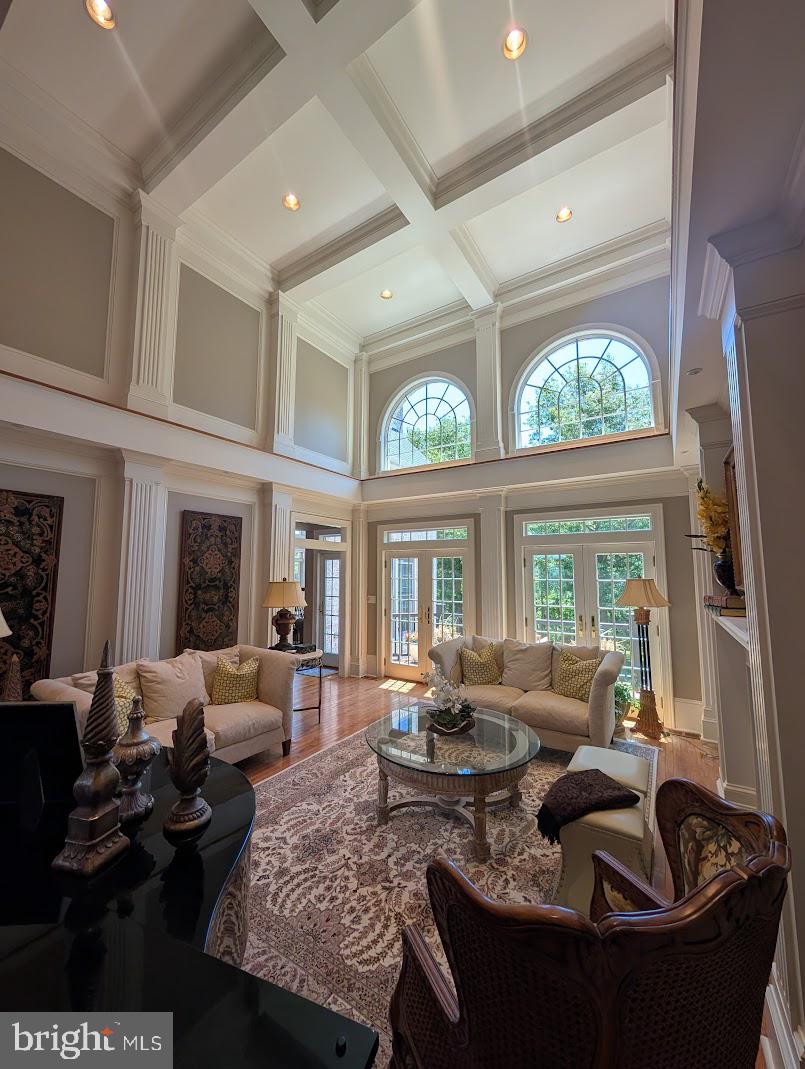 RICH VALLEY MANOR - Residential