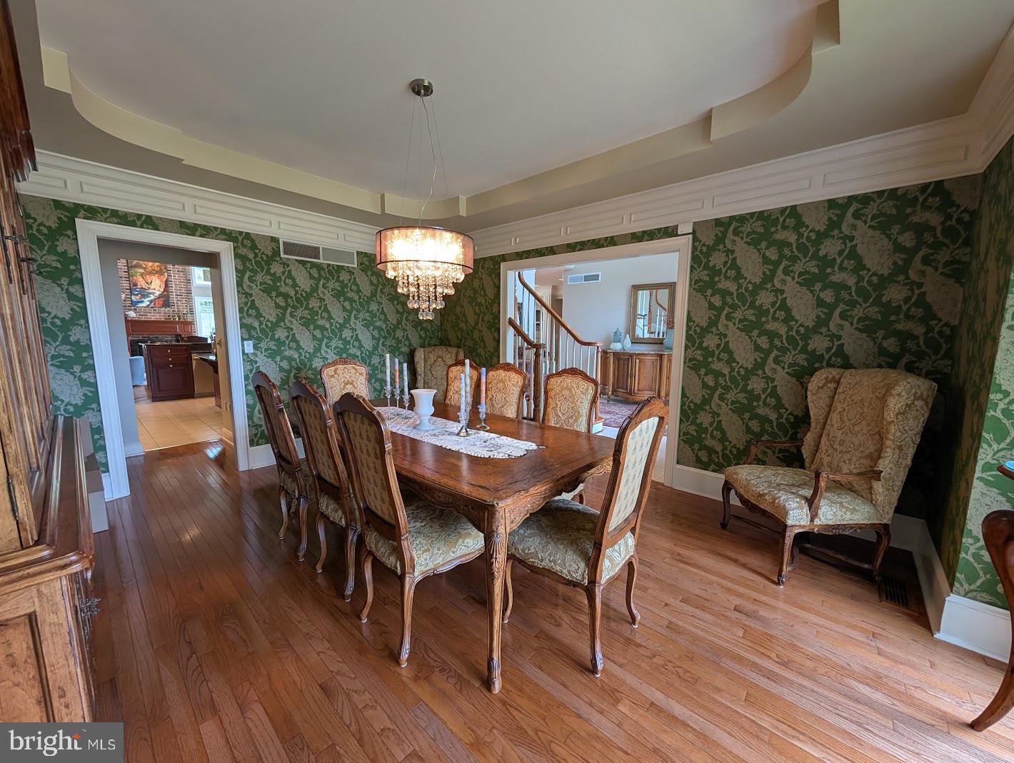 RICH VALLEY MANOR - Residential