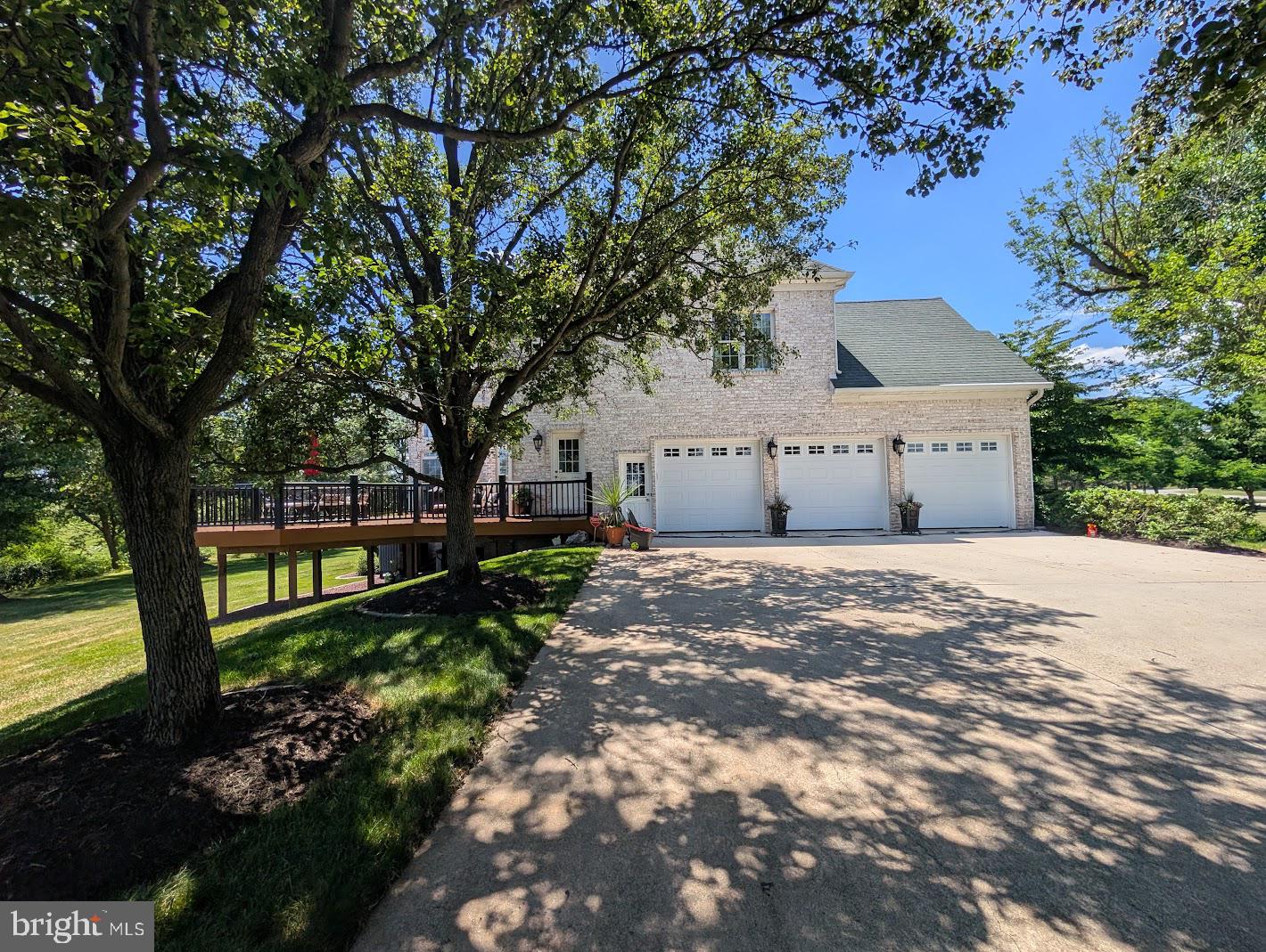 RICH VALLEY MANOR - Residential