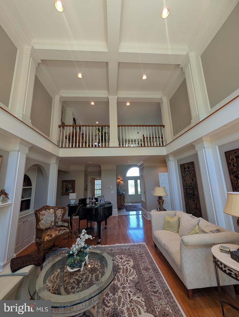 RICH VALLEY MANOR - Residential
