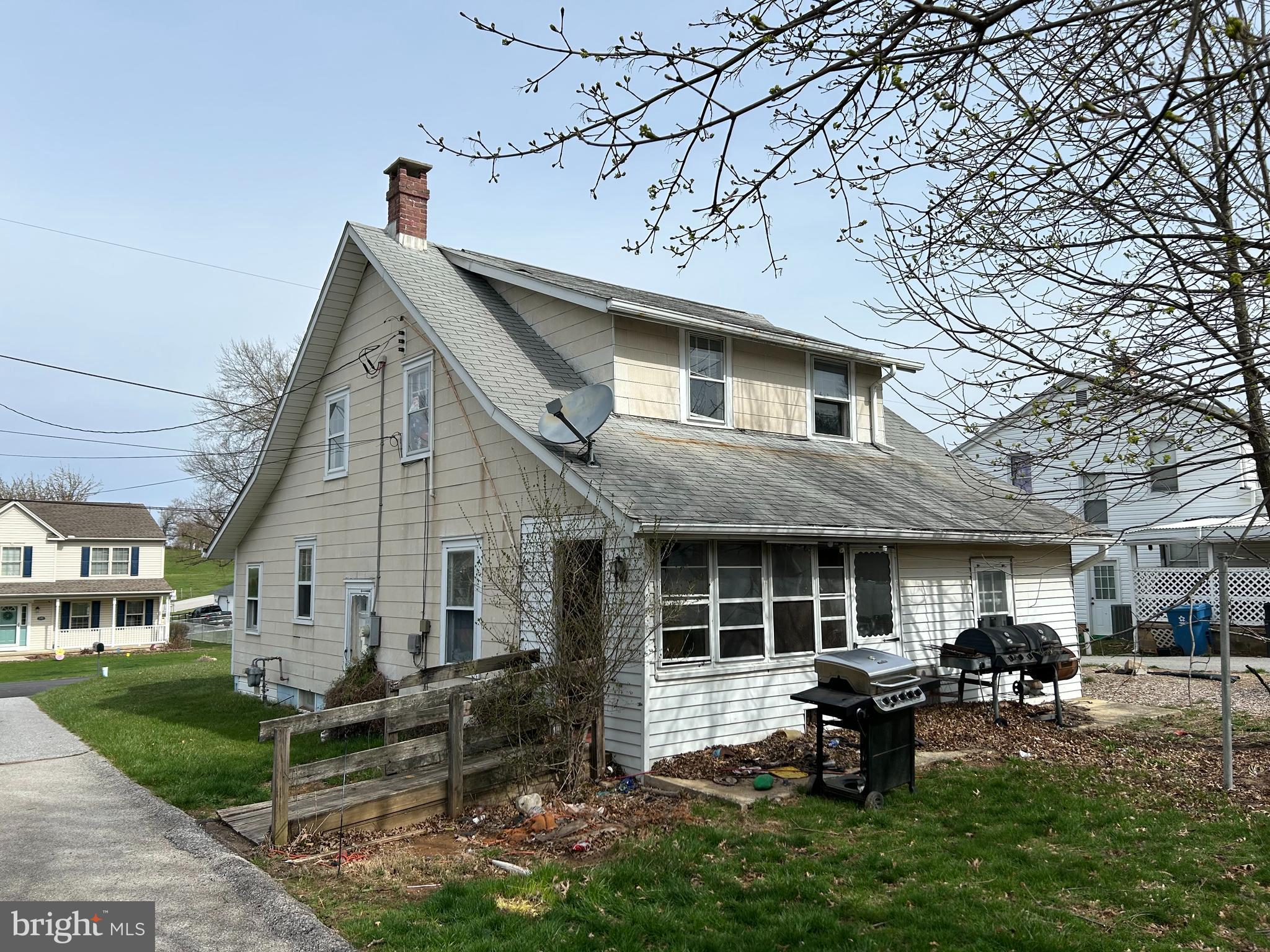 LOGANVILLE - Residential