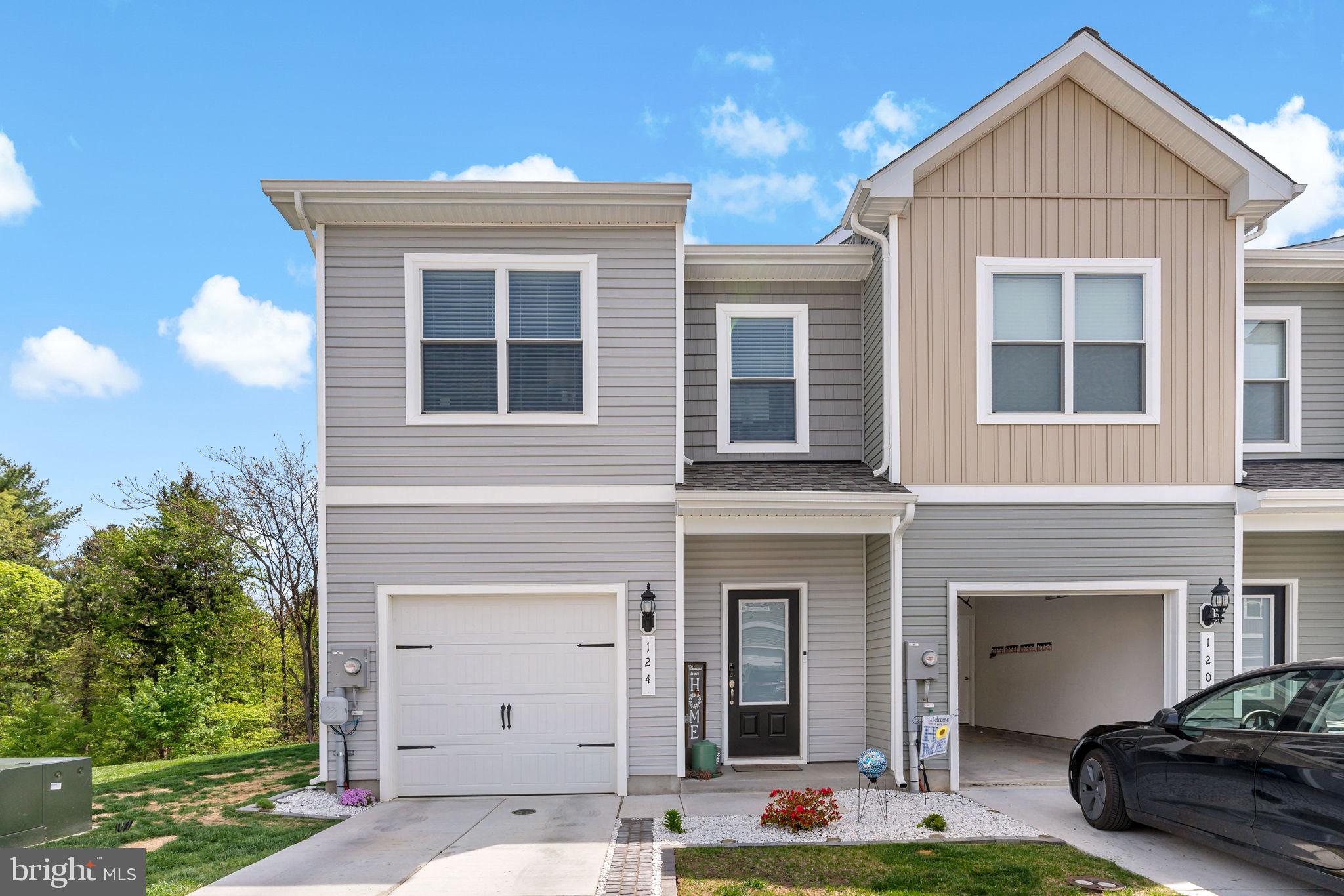 HOMEPLACE AT RIVERSIDE - Residential