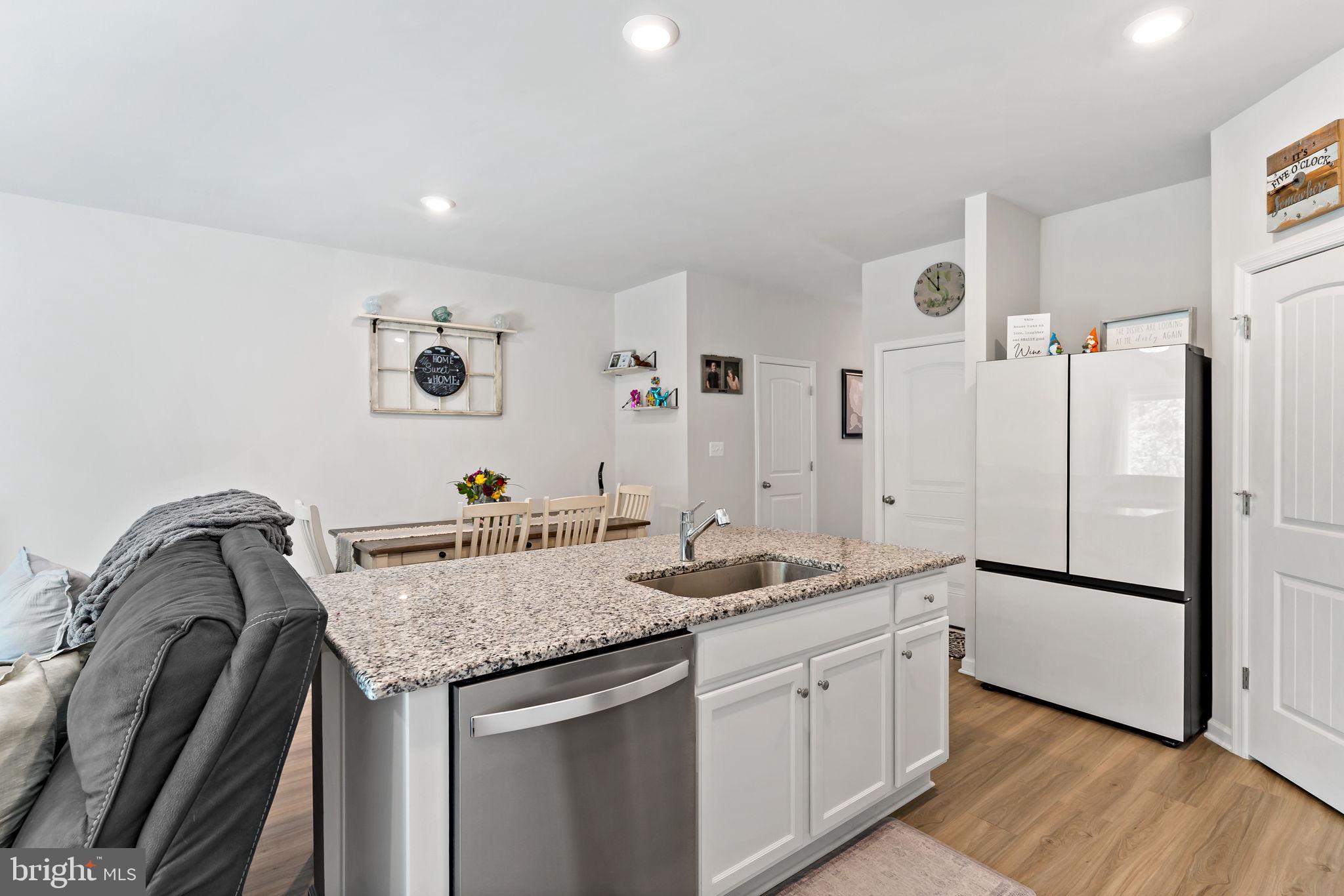 HOMEPLACE AT RIVERSIDE - Residential