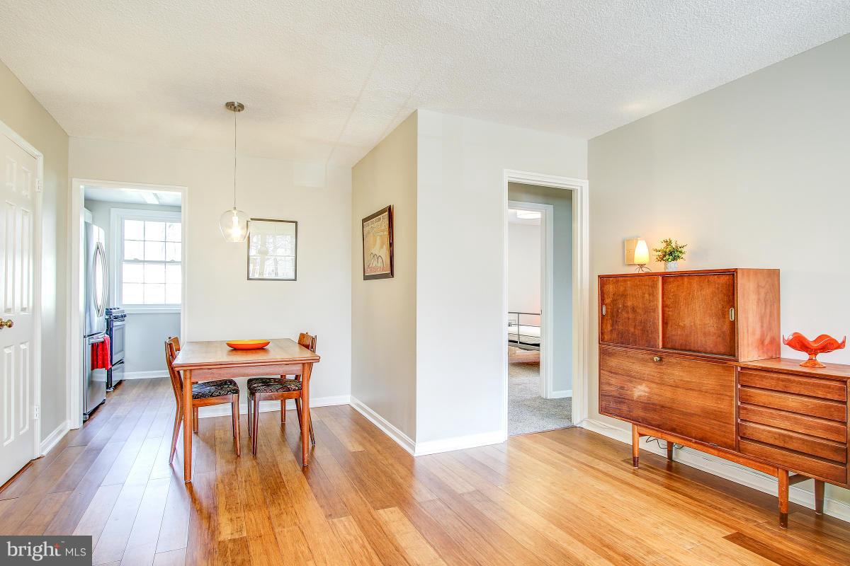 ARLINGTON OAKS - Residential