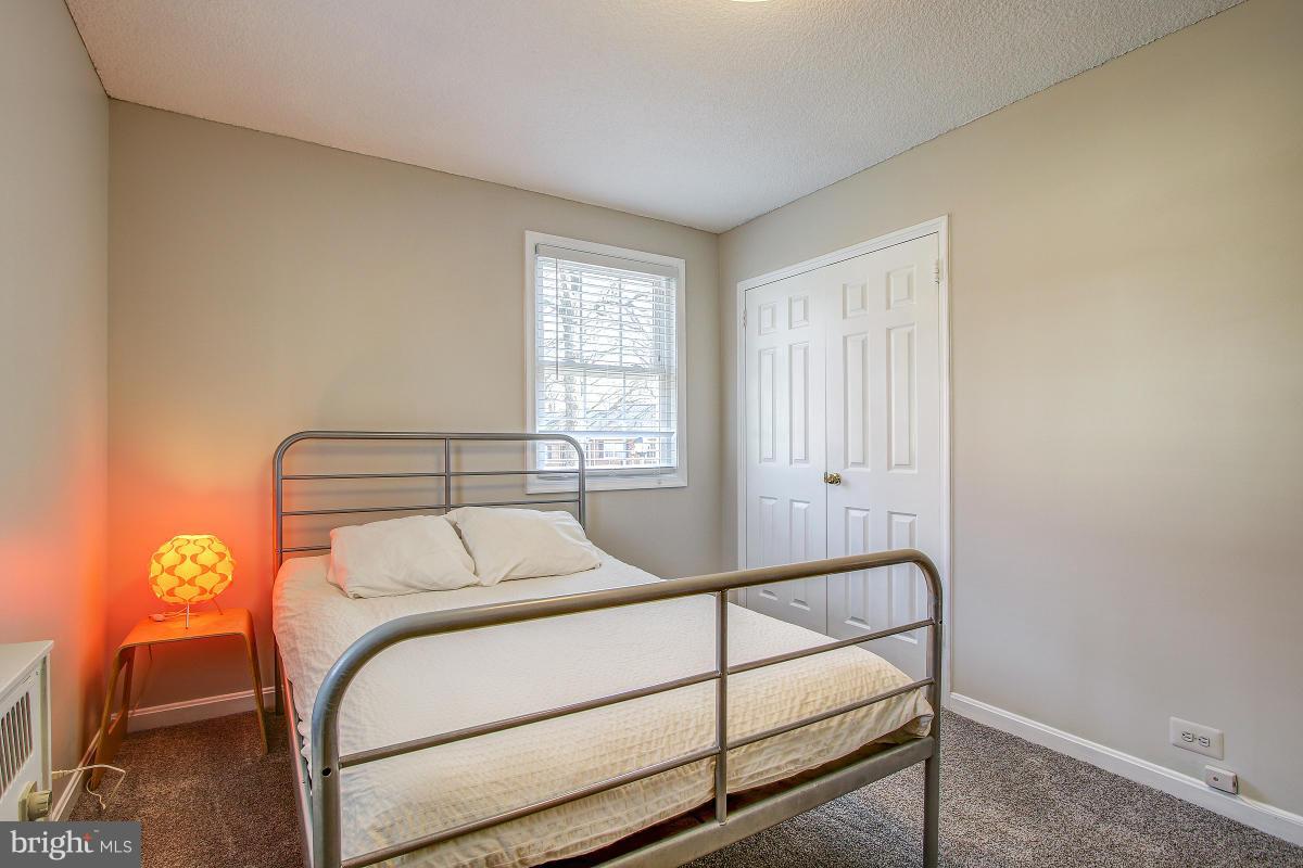 ARLINGTON OAKS - Residential