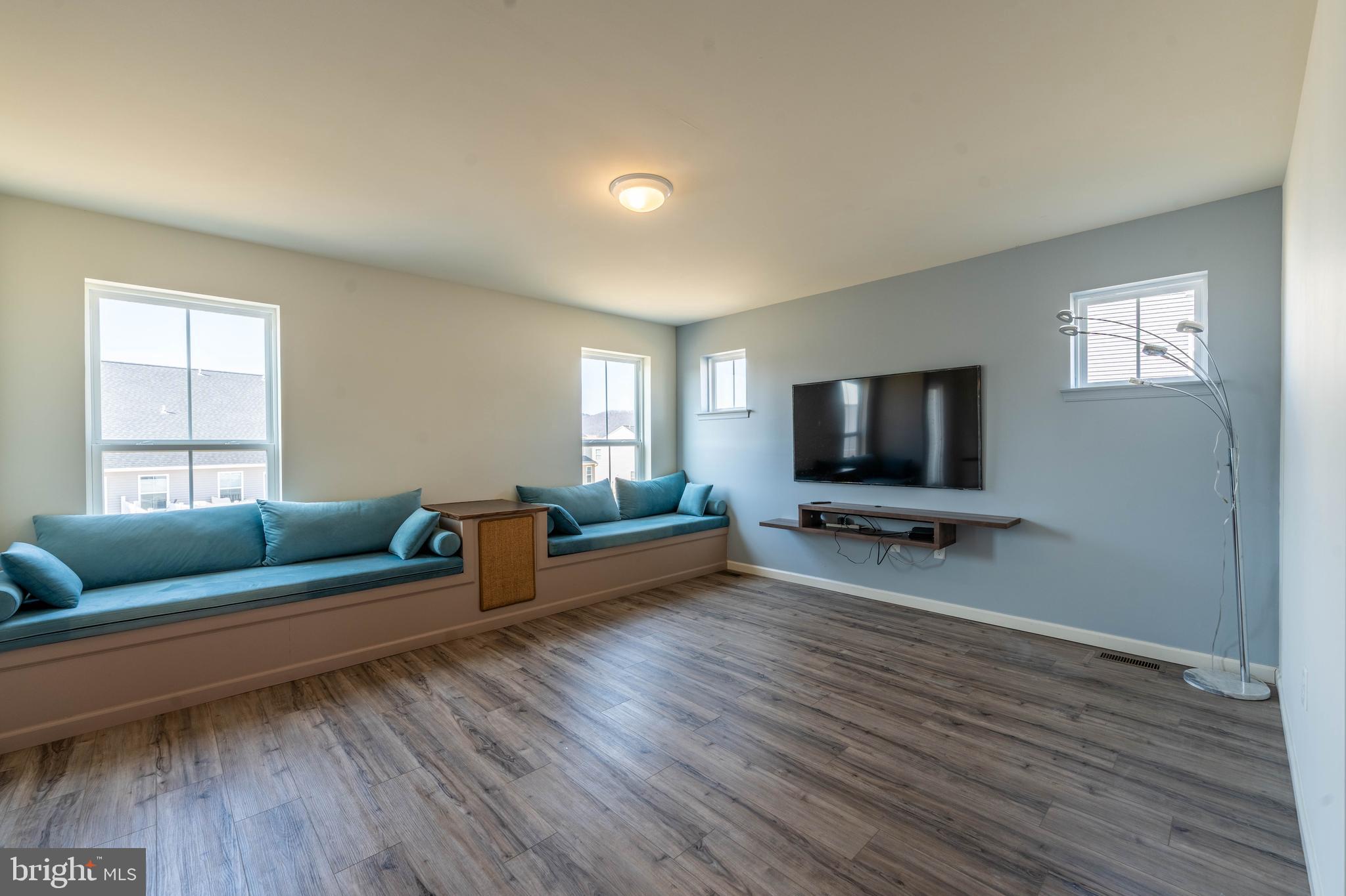 VILLAGE OF NITTANY GLEN - Residential