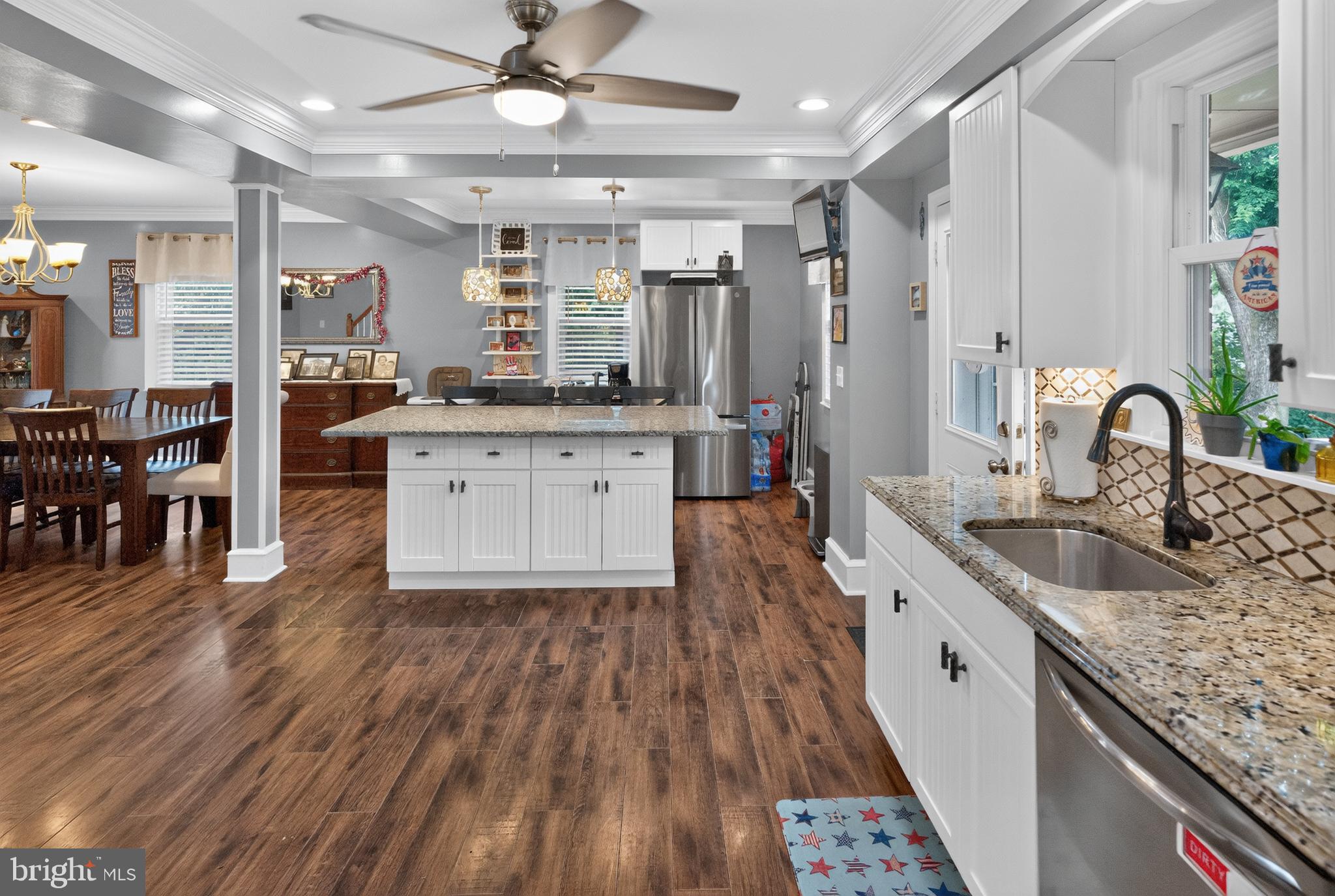 HUNTINGDON HILLS - Residential