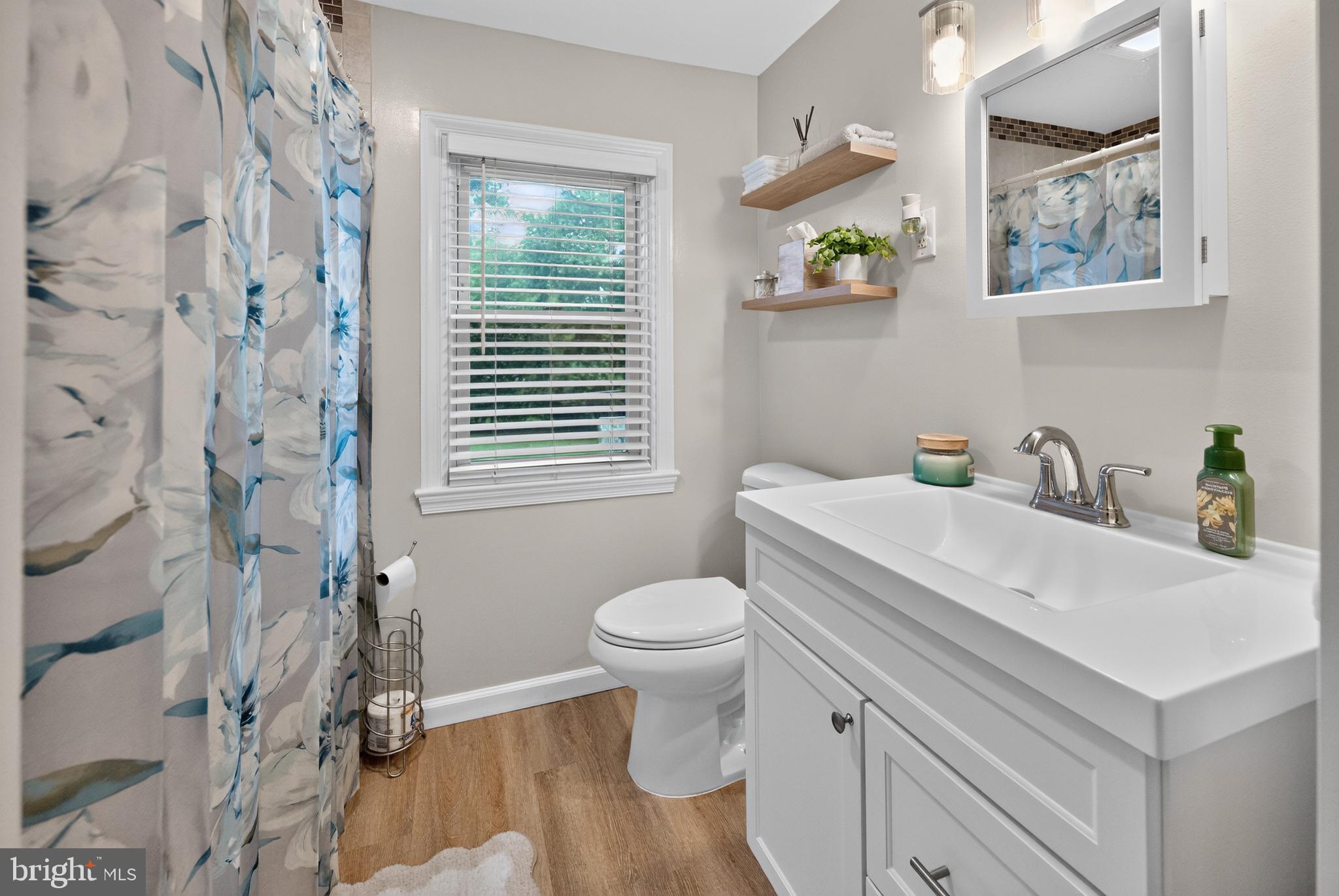 HUNTINGDON HILLS - Residential