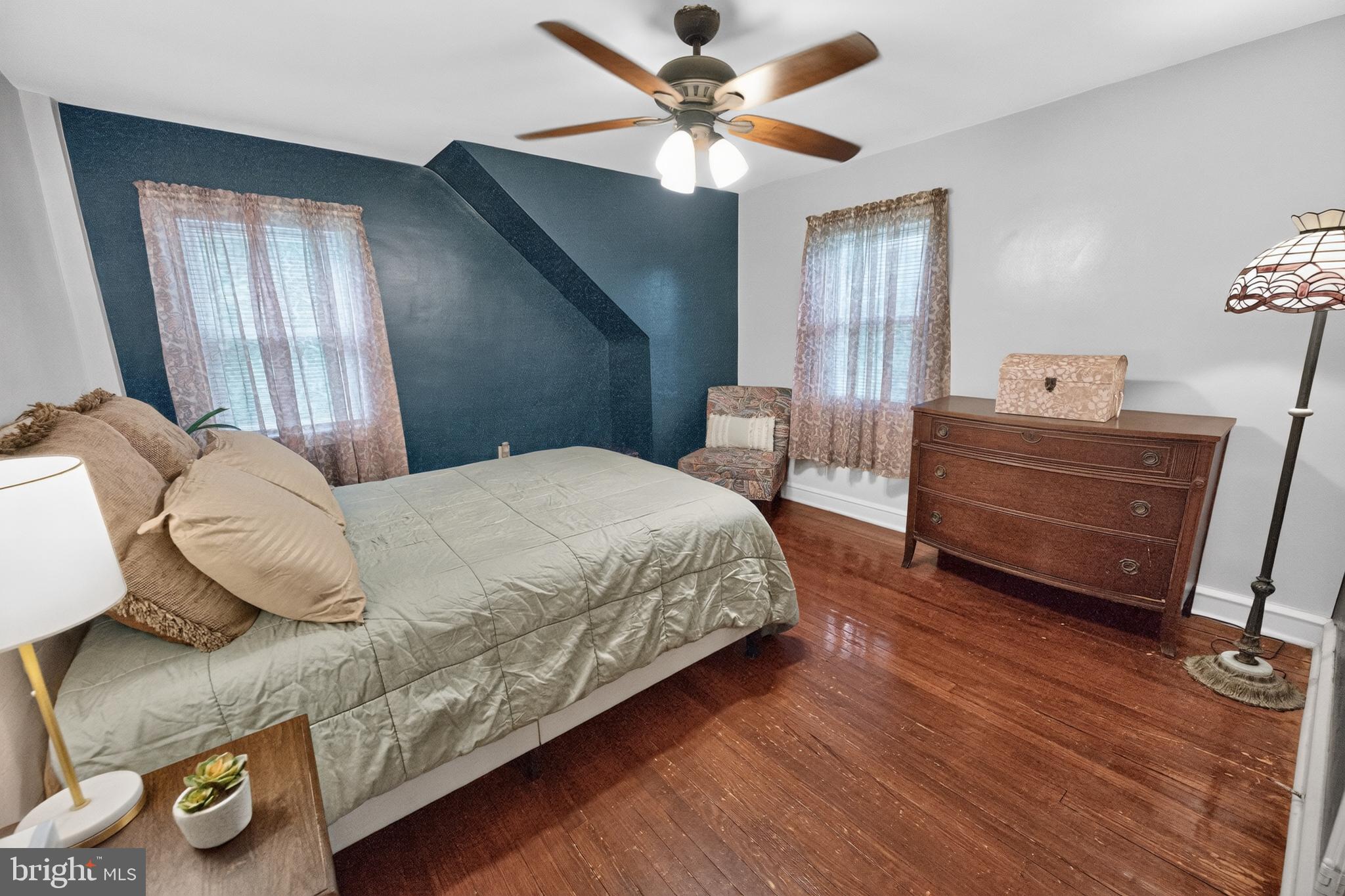 HUNTINGDON HILLS - Residential