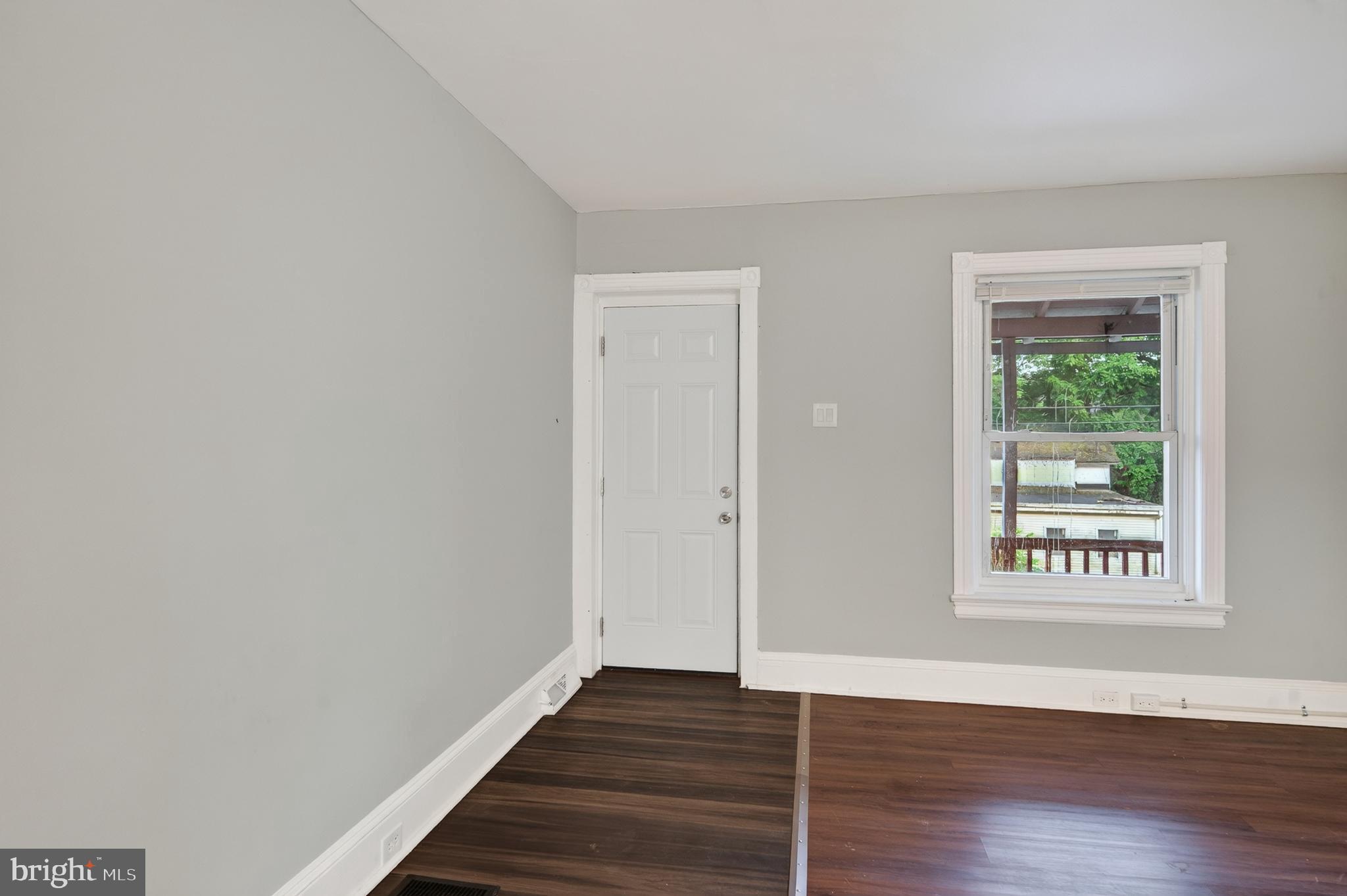 MILLER HILL - Residential