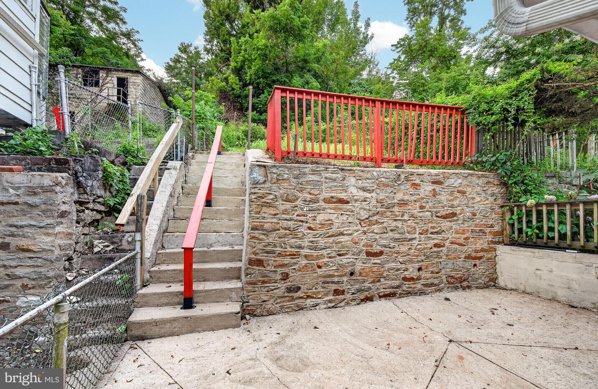 MILLER HILL - Residential