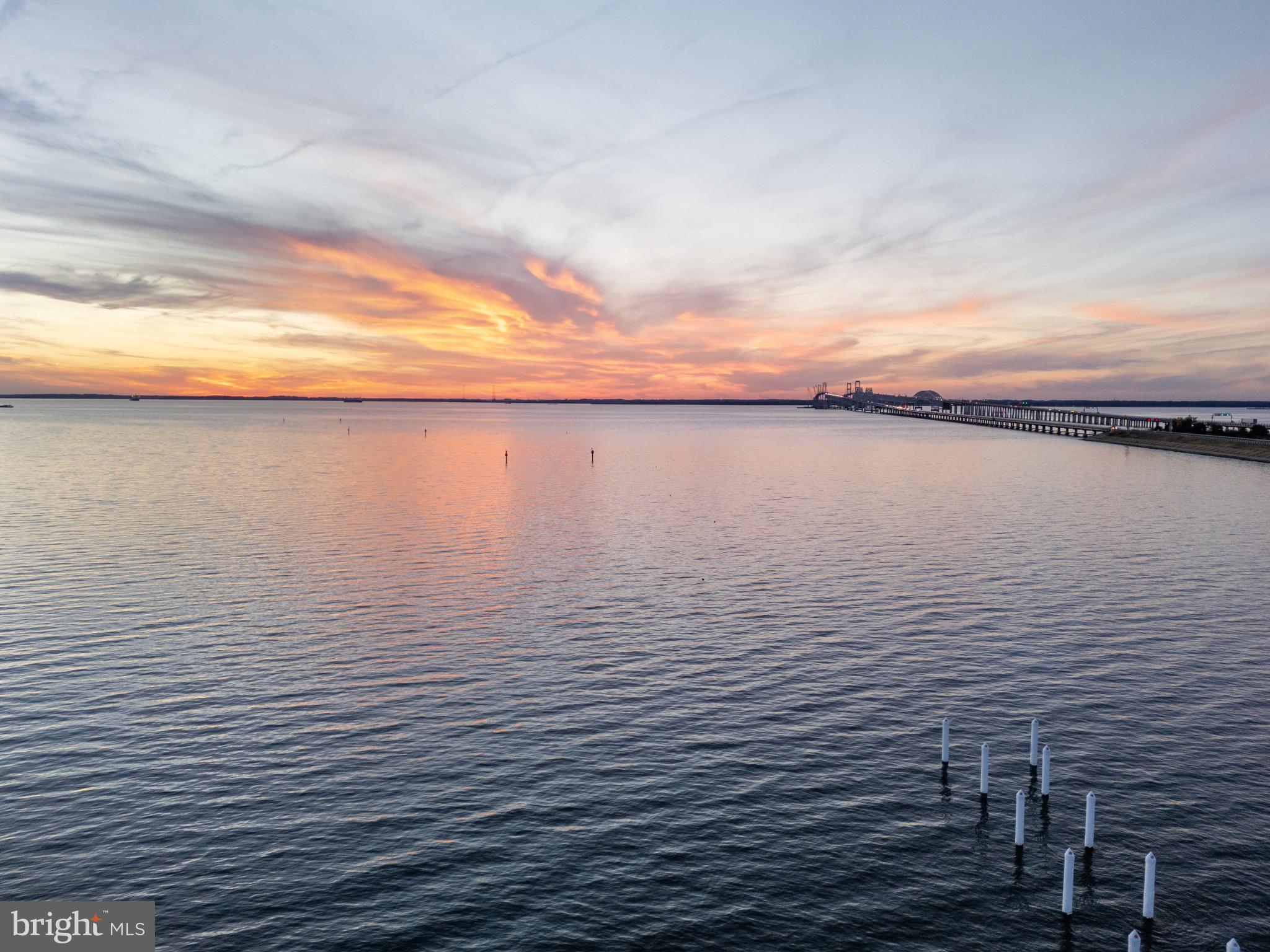 BAY BRIDGE MARINA - Residential