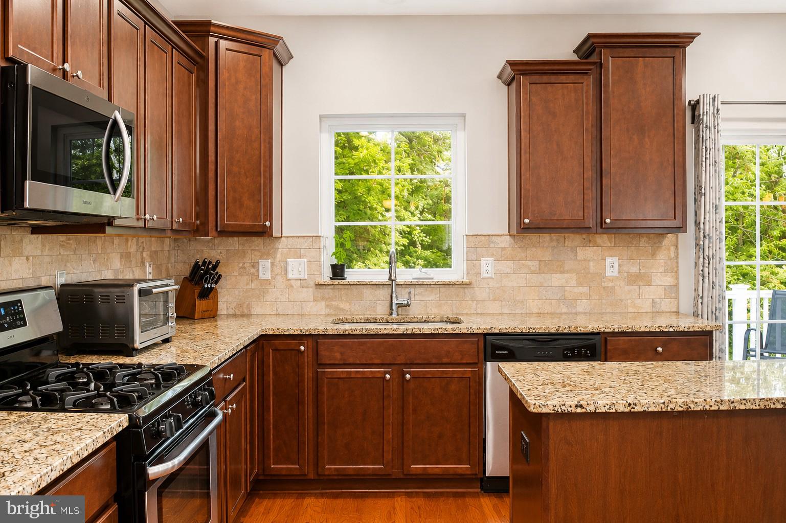 TANYARD SPRINGS - Residential