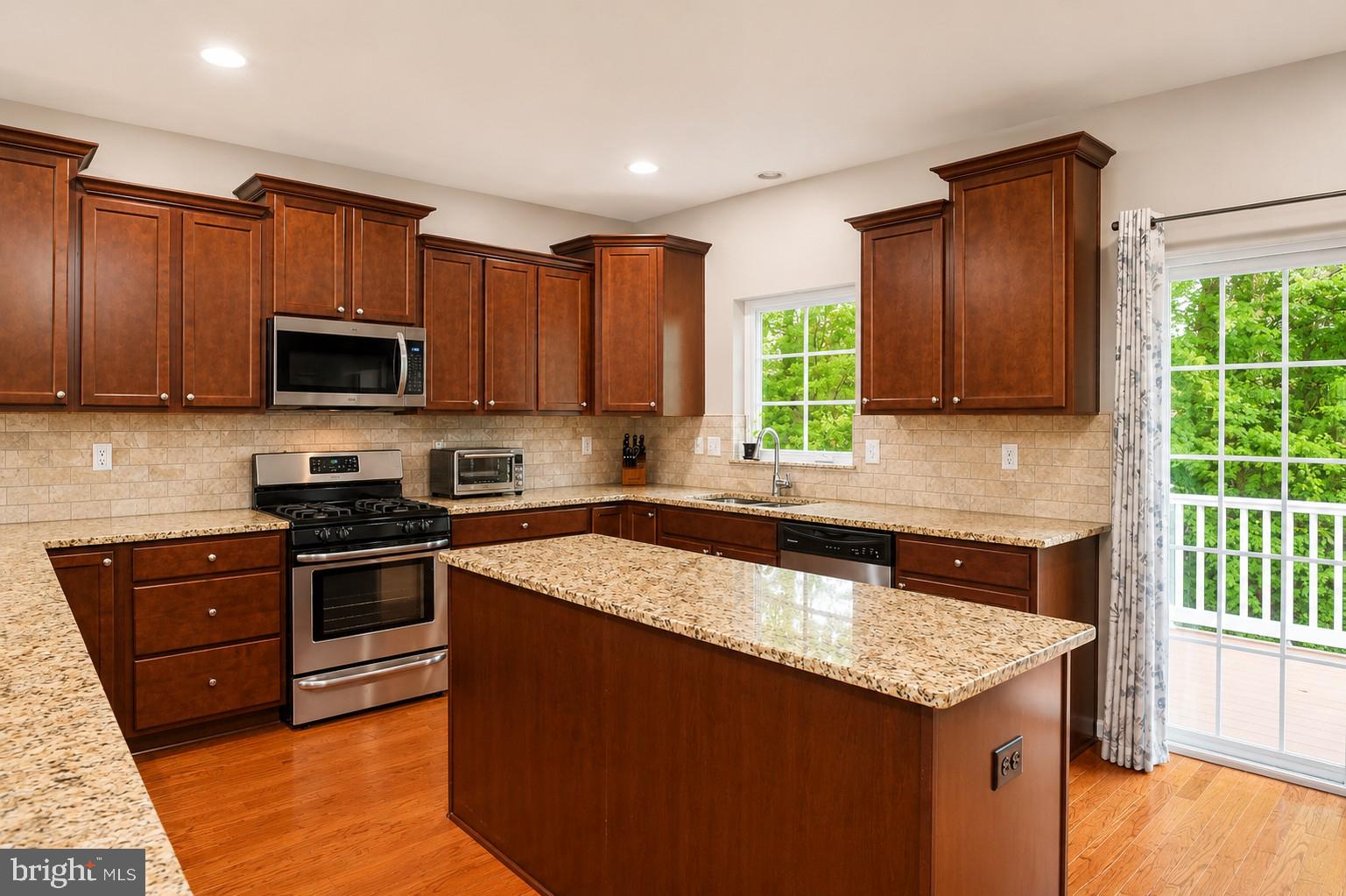 TANYARD SPRINGS - Residential
