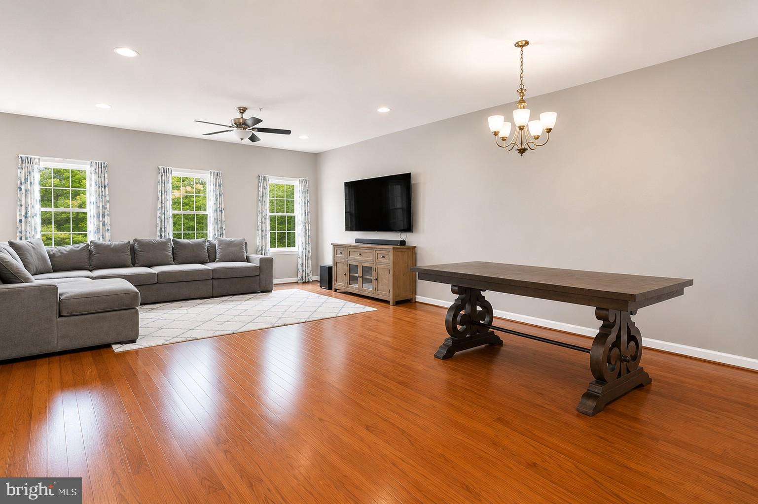 TANYARD SPRINGS - Residential