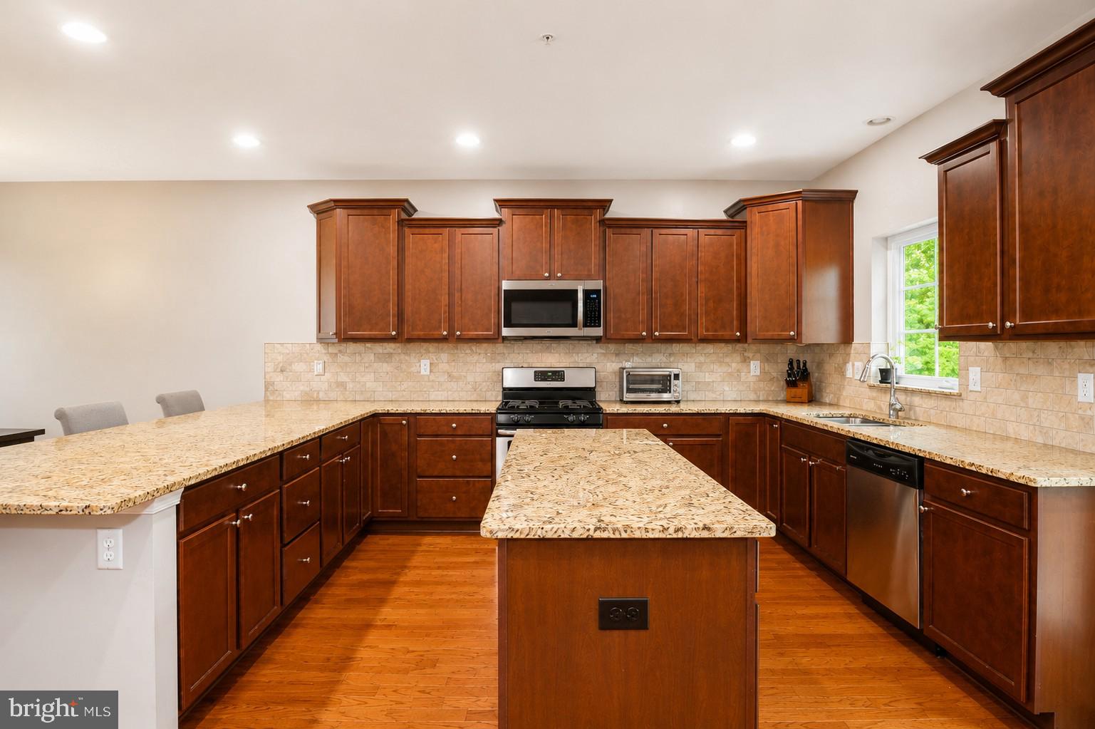 TANYARD SPRINGS - Residential