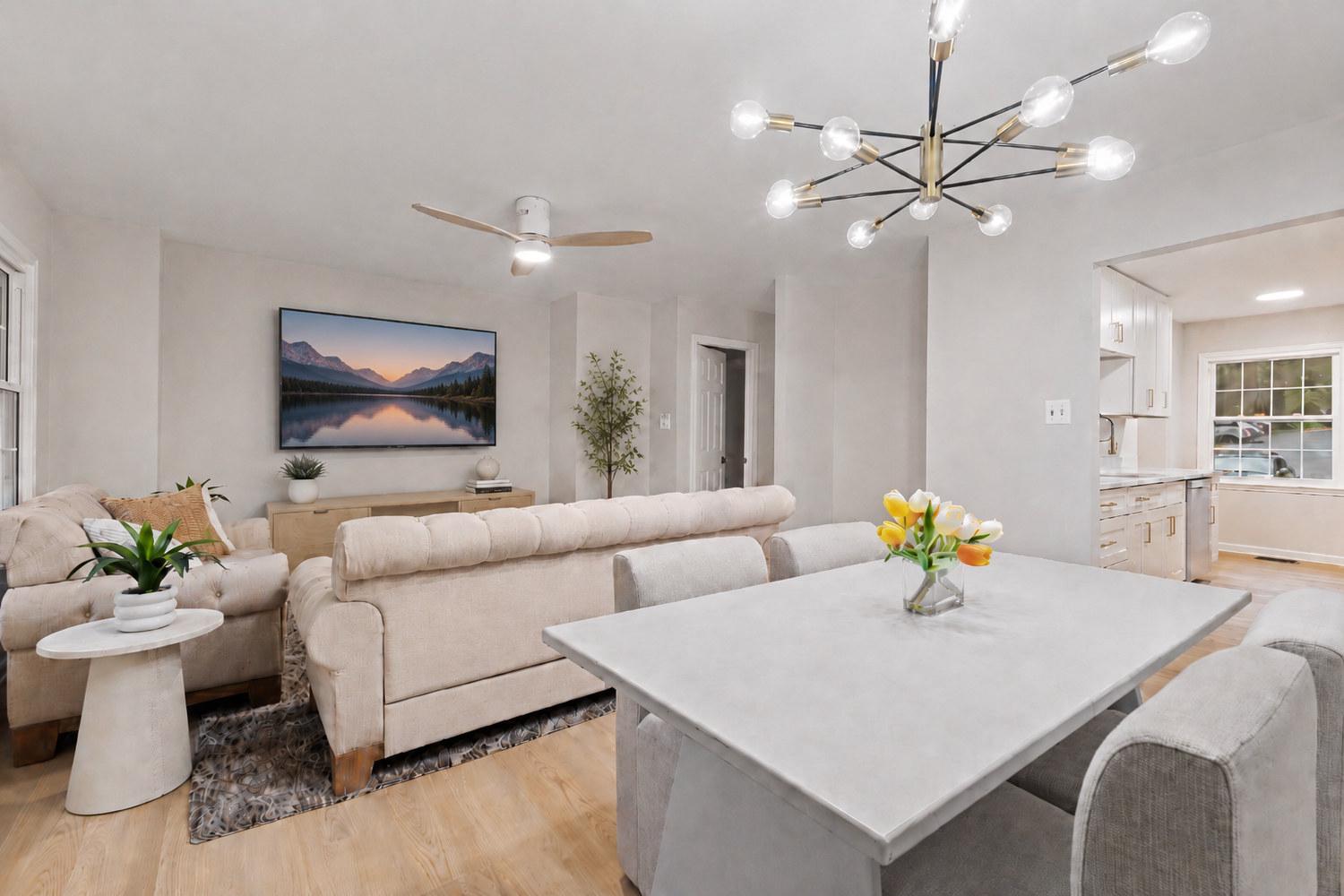 LONDON TOWNE - Residential