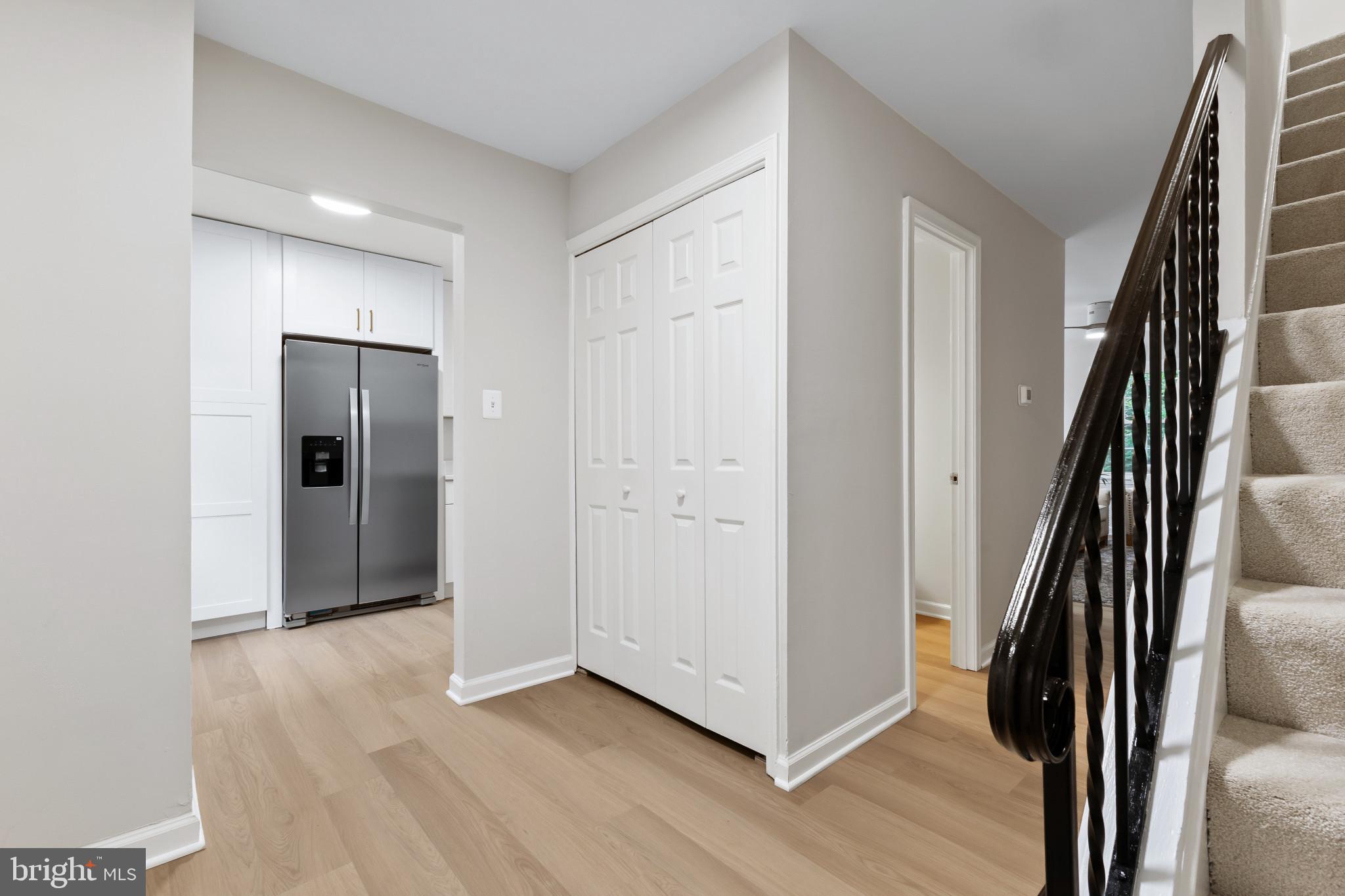 LONDON TOWNE - Residential