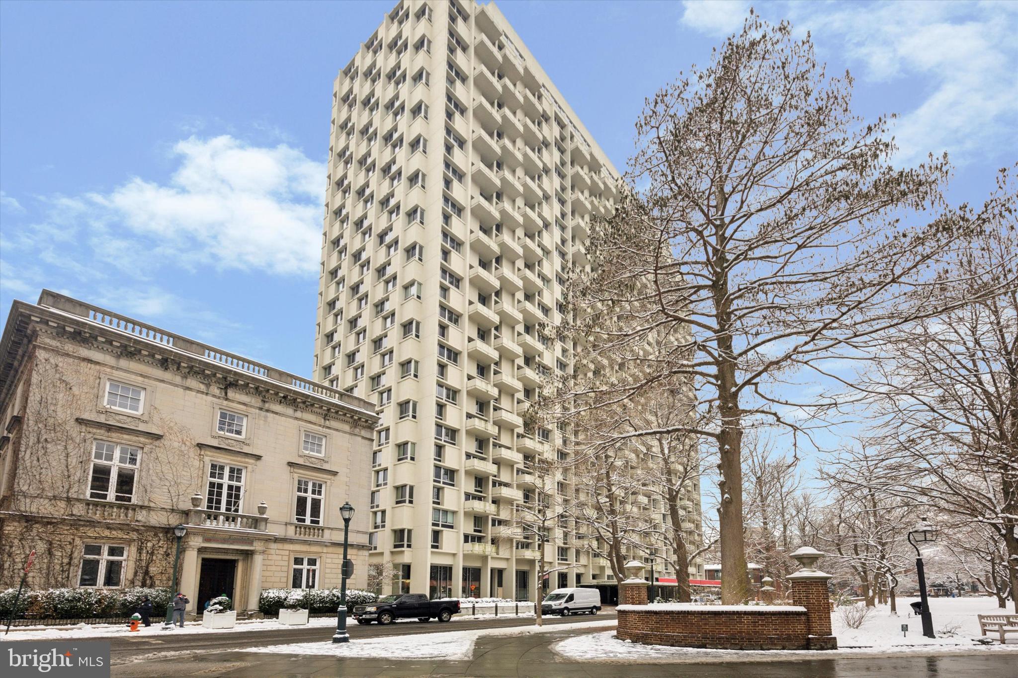 SOCIETY HILL - Residential