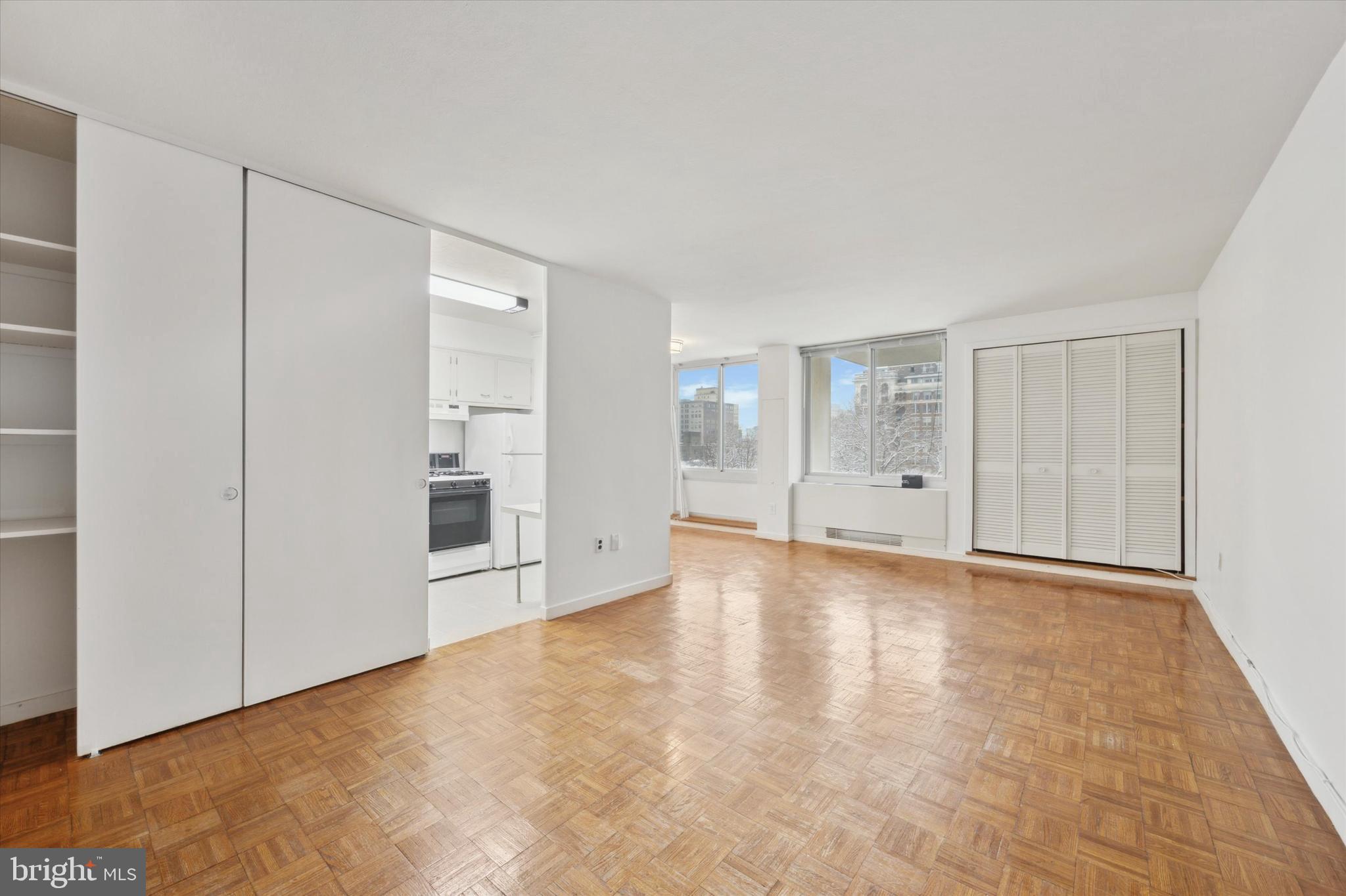 Experience urban elegance in this stunning extra large studio, 1-bathroom condo at 604 S Washington Square in the prestigious Hopkinson House. Overlooking historic Washington Square, this bright and spacious unit features an open-concept living area, with breathtaking city views, a modern kitchen and ample closet space. Residents enjoy top-tier amenities, including a 24-hour concierge, rooftop pool with additional fee, on-site parking* and a cat-friendly atmosphere. With a Walk Score of 100, you're just steps from premier dining, shopping, and cultural attractions. Don’t miss this opportunity to live in one of Philadelphia’s most sought-after locations!