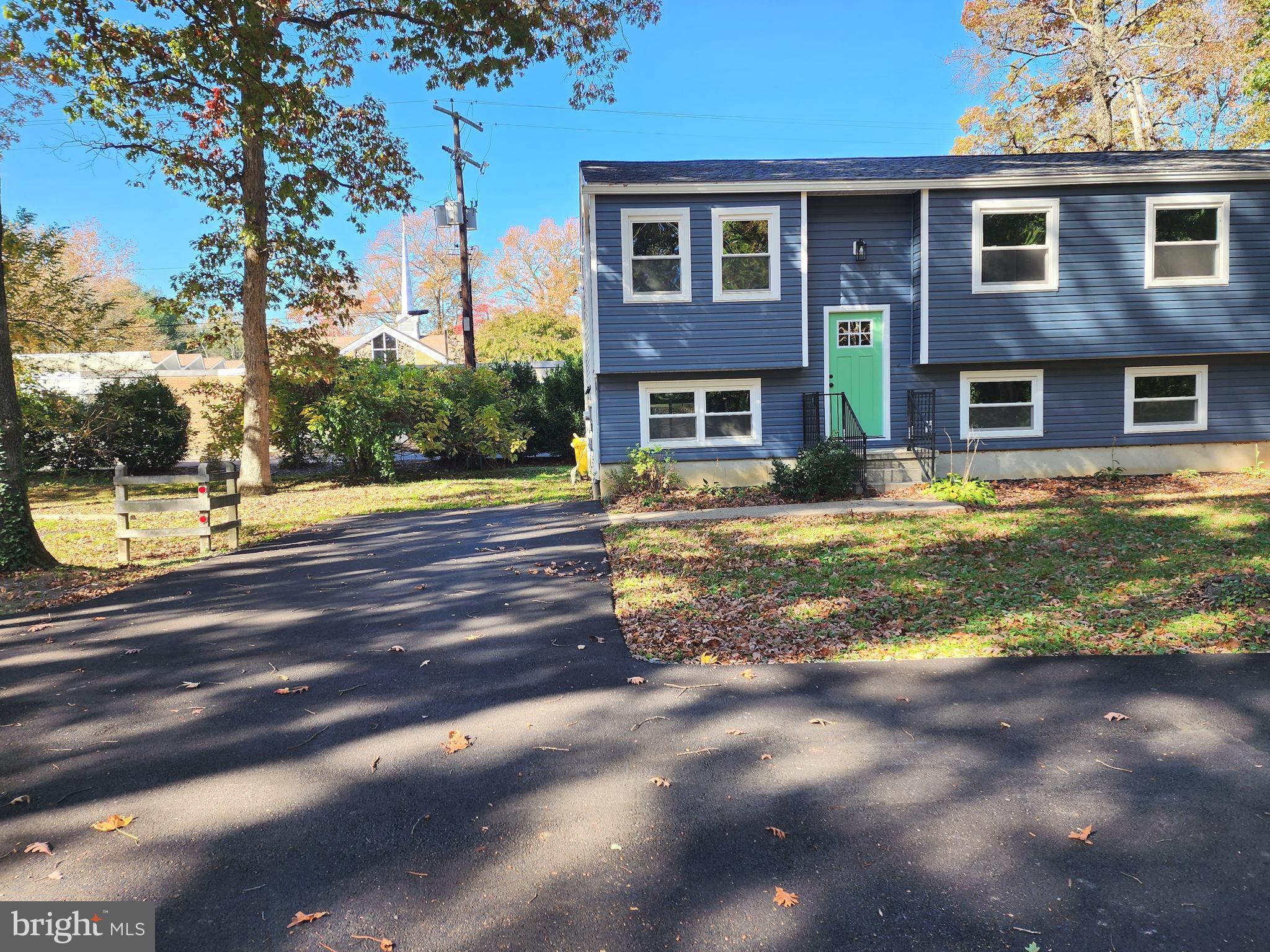 Spacious Split foyer duplex rental in Severna Park with 4 Bedrooms, 2 full baths, and 2 family room areas.  The home has a large side and back yard perfect for outdoor gatherings with family and friends.  This home was completely remodeled in  2023, including new kitchen cabinets,  stove/range, fridge, dishwasher, built-in microwave, roof, hot water heater, bathrooms, etc.  The kitchen is complete with granite counters, cabinet pantry with roll out shelves, and subway tile backsplash.  Walkability/bikeable to Severna Park schools.