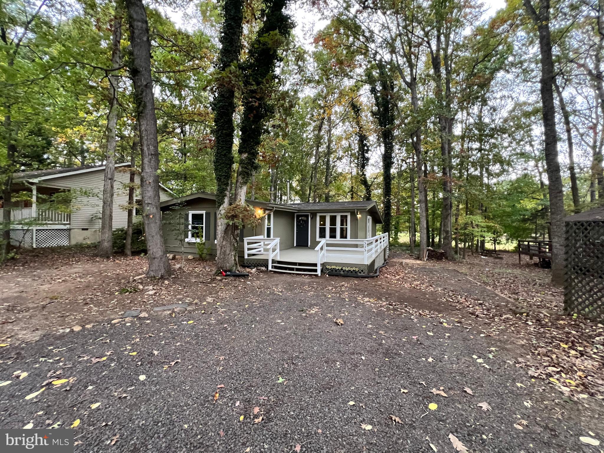 Welcome to 535 Mt. Pleasant Dr.  This home is located in a gated,  Lake of the Woods community, that offers many amenities. With access to 2 lakes, 2 pools, 9 sand beaches, biking paths, 2 marinas, Equestrian Center, dog parks, playgrounds, soccer fields, basketball court, horse trails, pickleball/tennis courts, club house, gym and more. Sellers has installed a new dishwasher, washing machine and disposal. Seller is selling "AS IS" . Schedule a showing today! Don't miss this opportunity to own in this lovely community.  Priced at $294,000 with 3 bedrooms and 2 full baths! *Seller Motivated* With right offer seller will consider "closing help"
