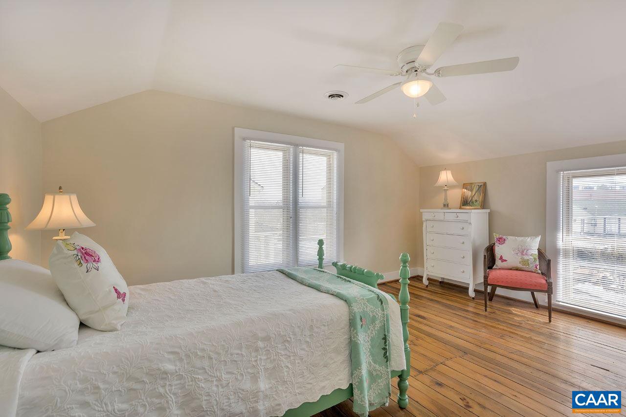 BELMONT - Residential