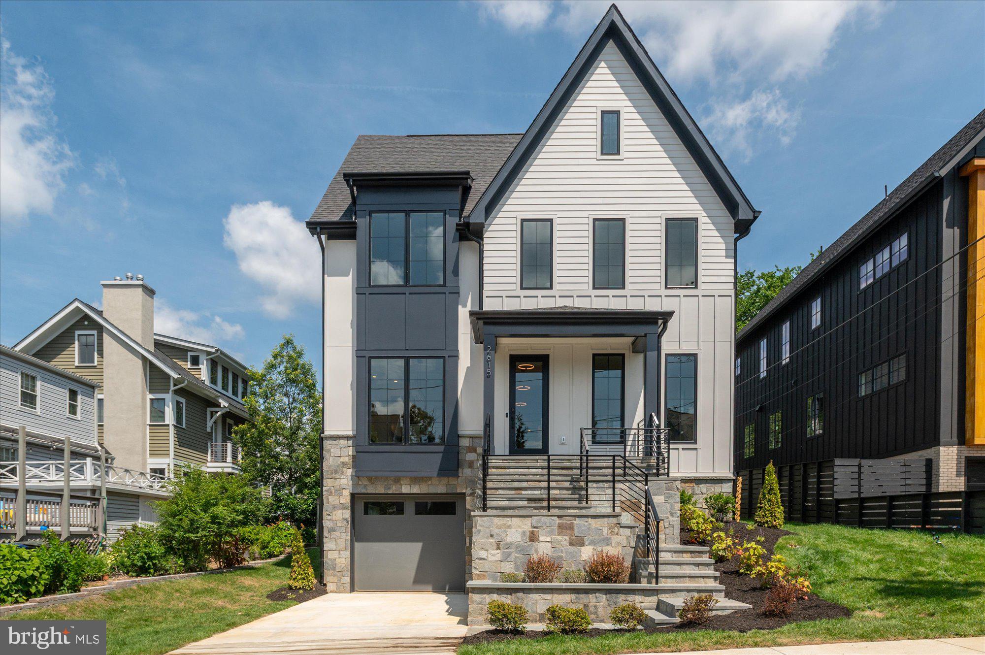 LYON PARK - Residential