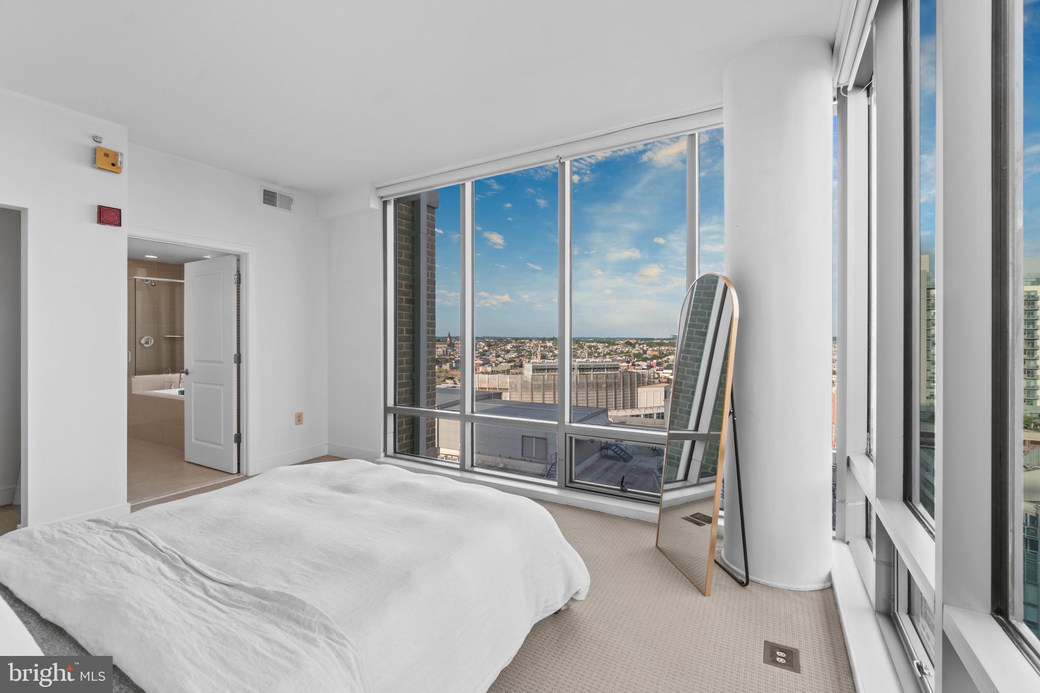 HARBOR EAST - Residential